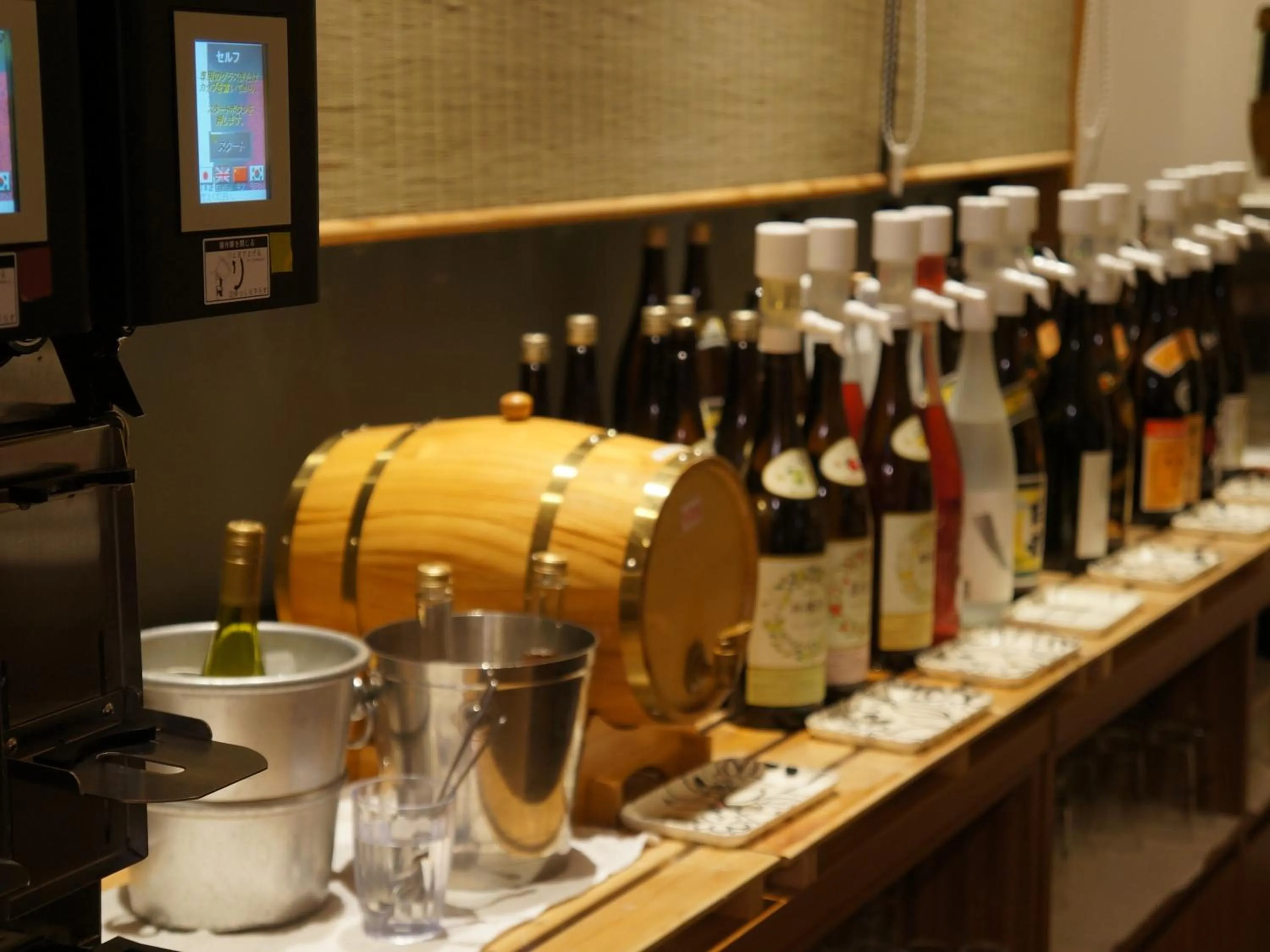 Food and drinks in Hotel Kadoman