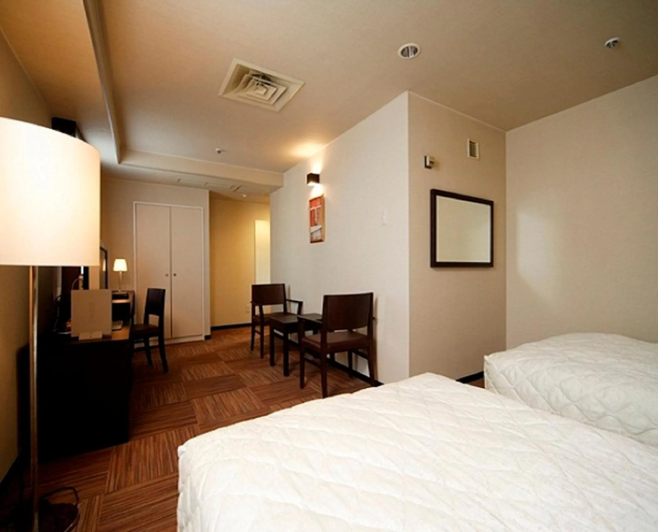 Bedroom, Bed in Niigata City Hotel