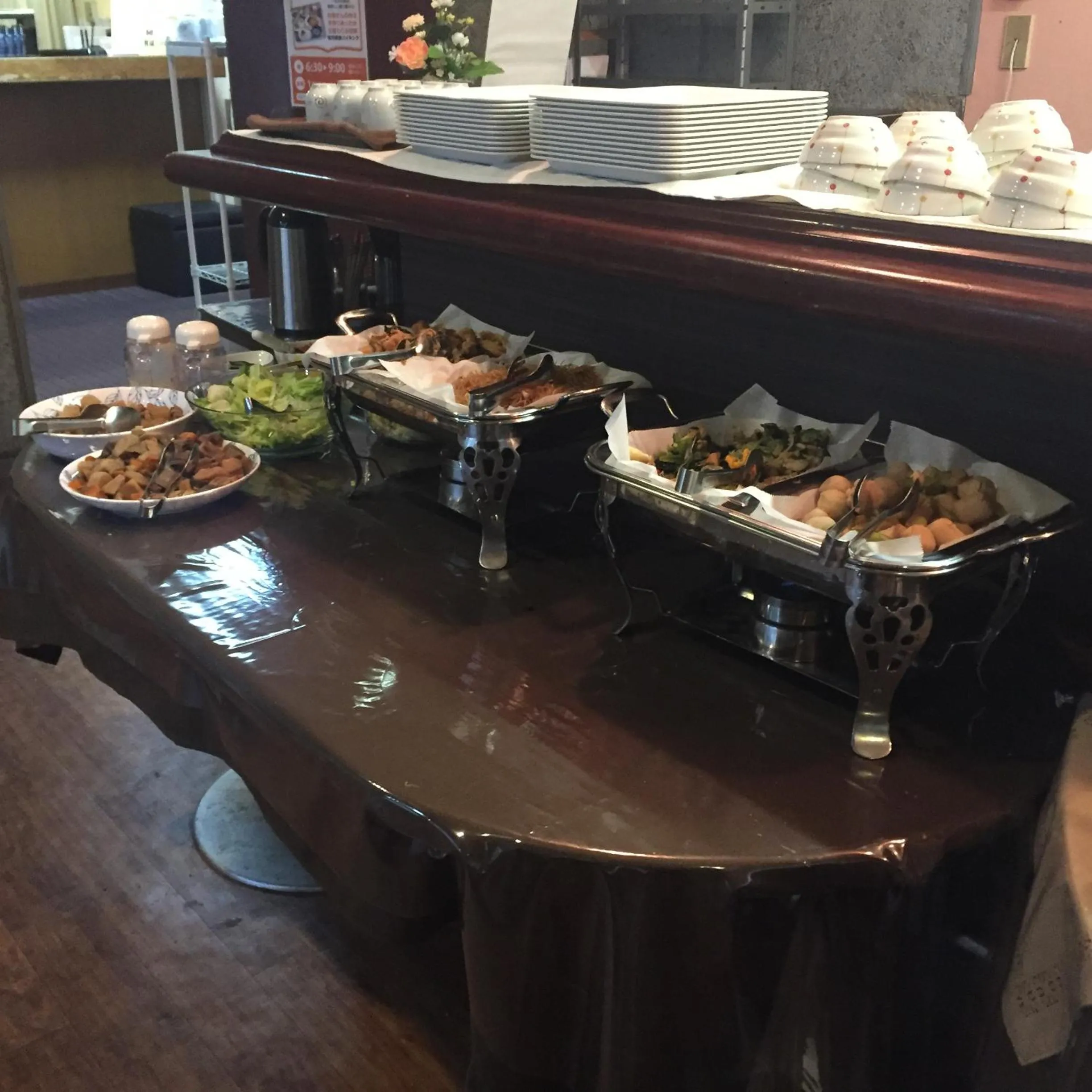 Restaurant/places to eat in Hotel Niihama Hills