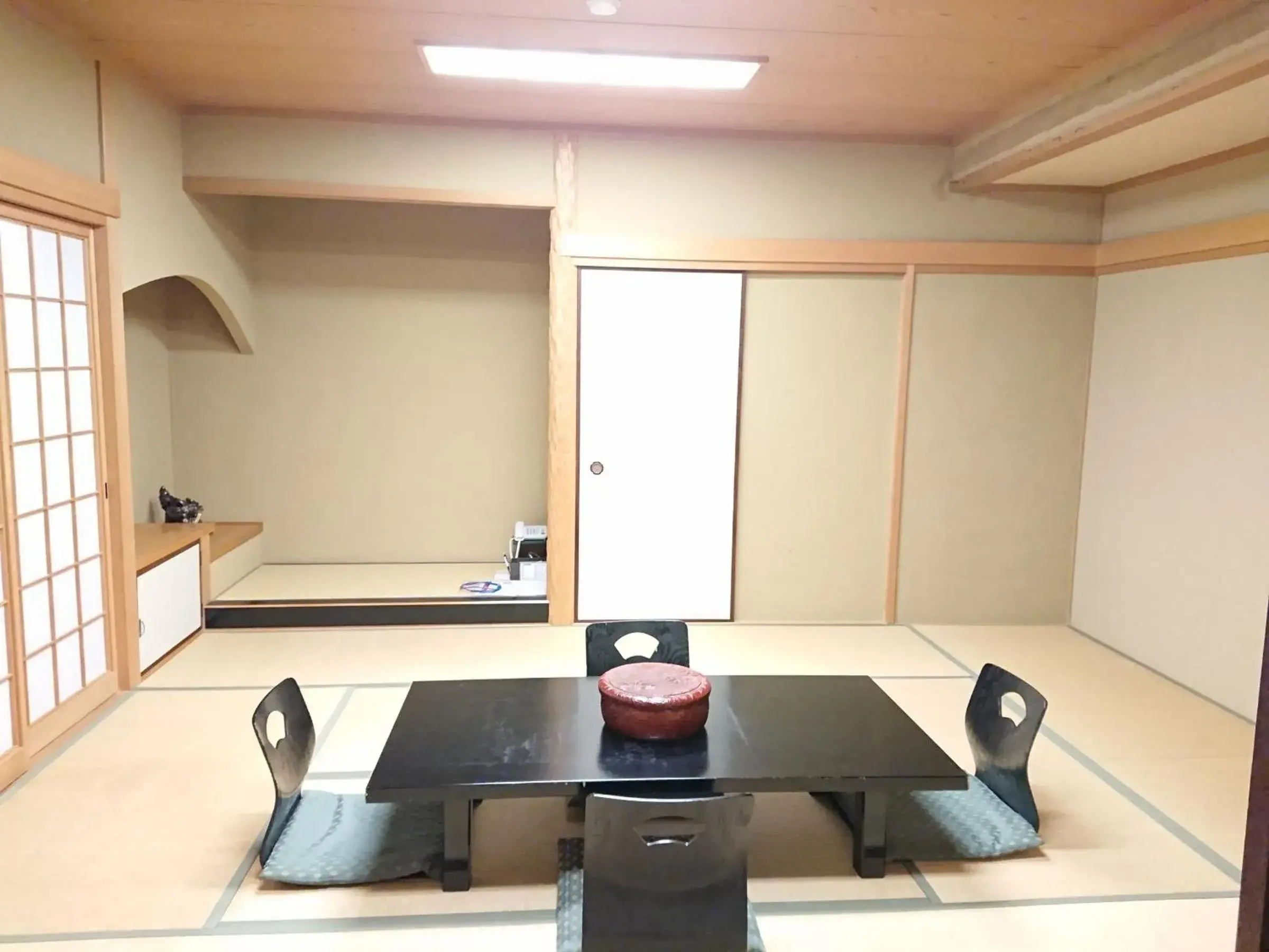 Photo of the whole room in Hotel Crown Hills Imabari Photo of the whole room in Hotel Crown Hills Imabari
