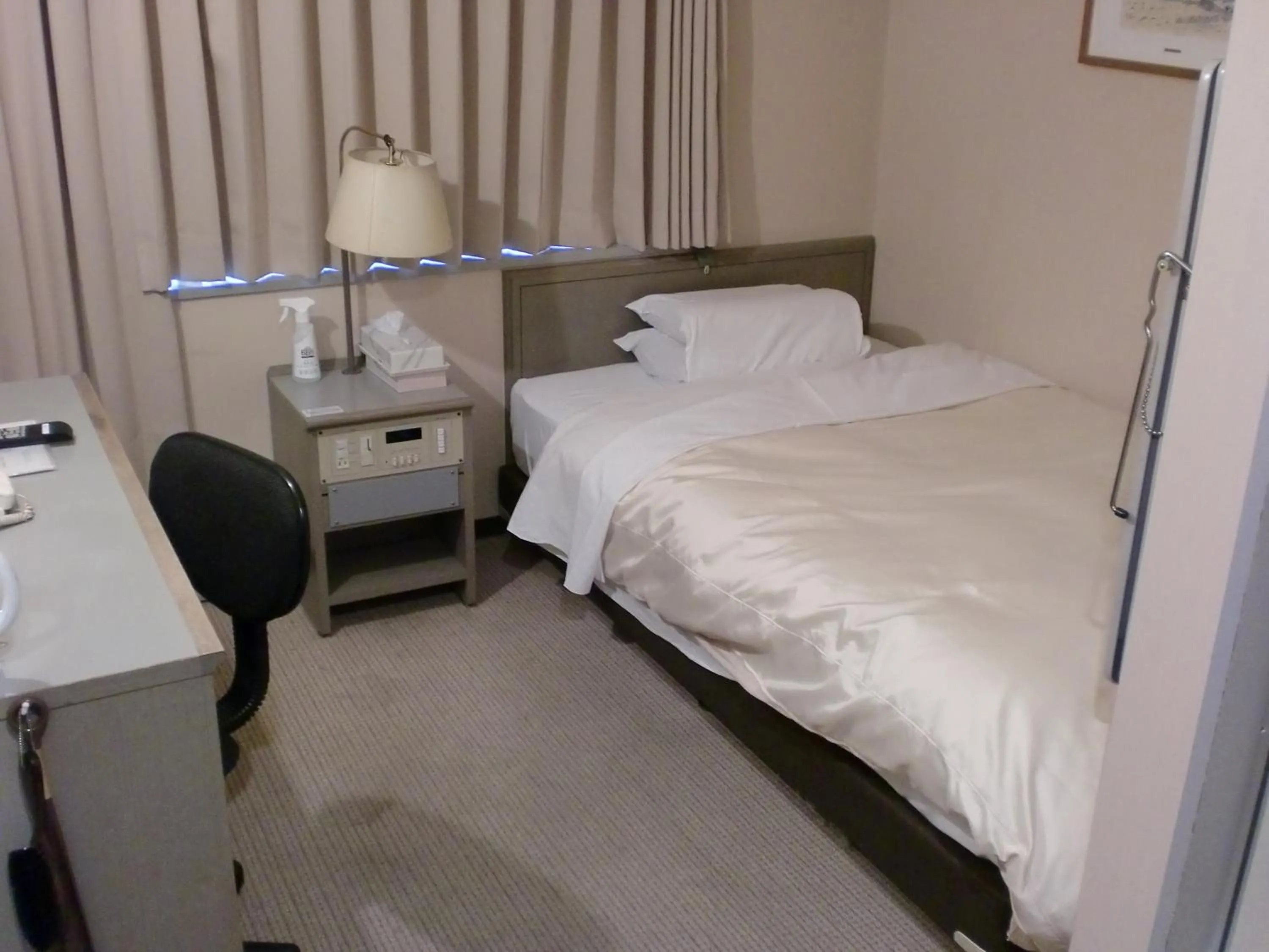 Bed in Tsuyama Central Hotel Annex
