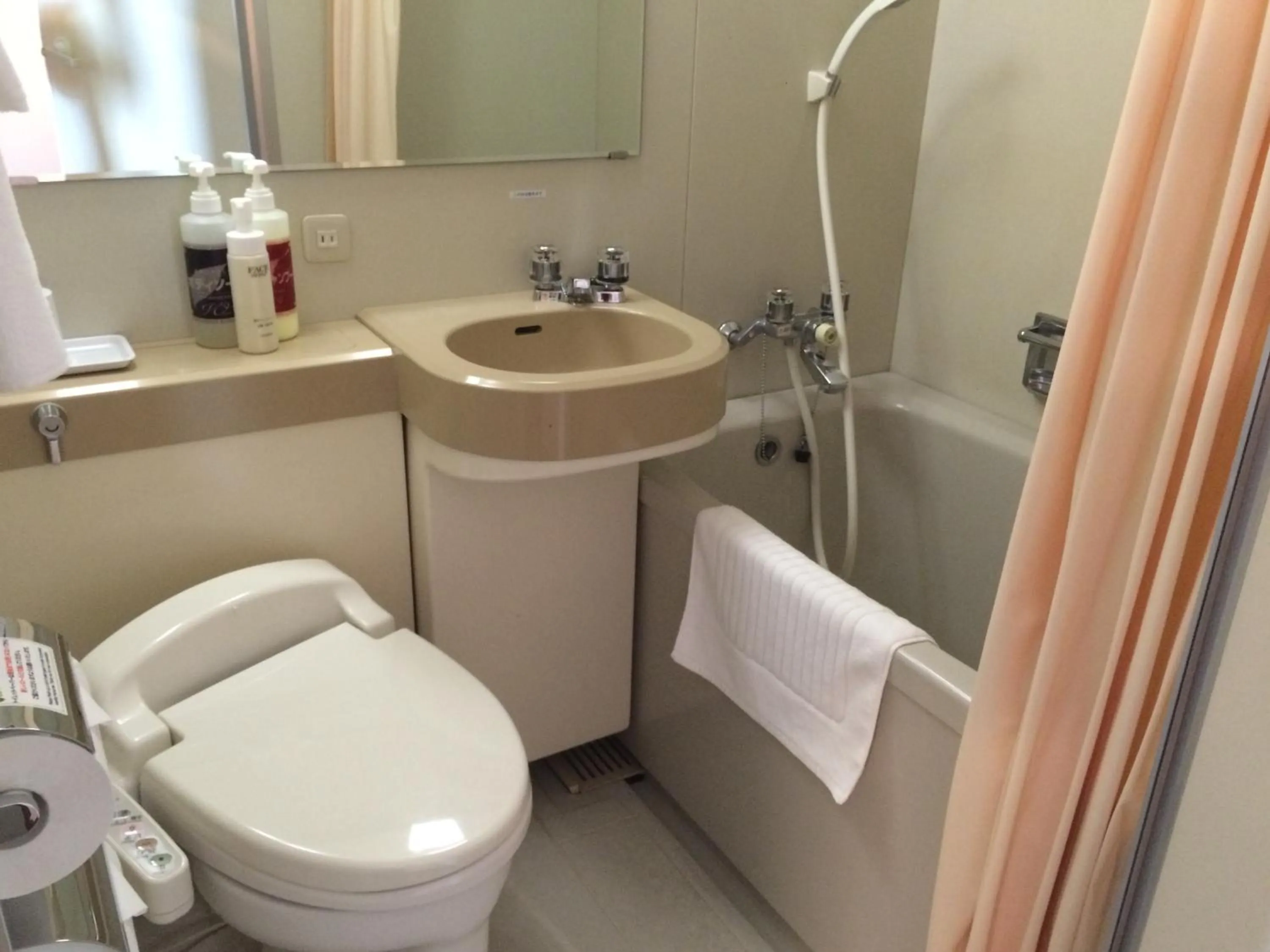 Bathroom in Hotel Crown Hills Takaoka