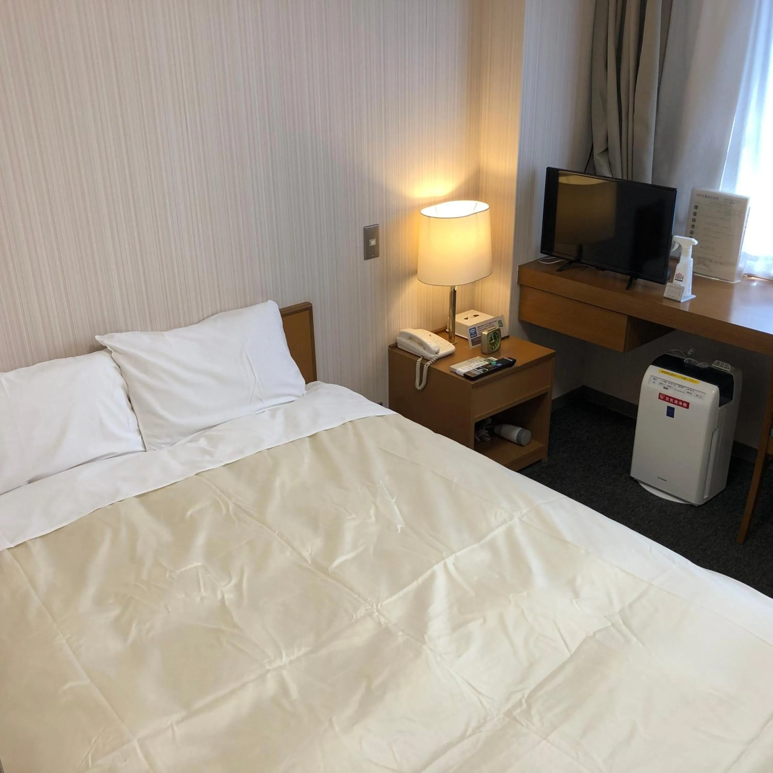 Photo of the whole room, Bed in Hotel Togane Hills