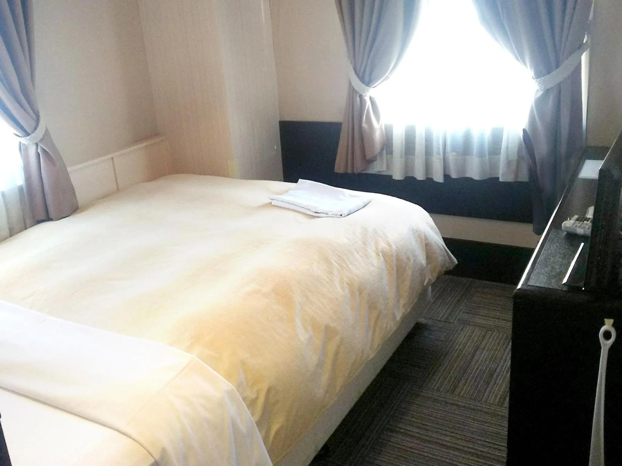 Photo of the whole room, Bed in Hosplitality In Yawatajuku