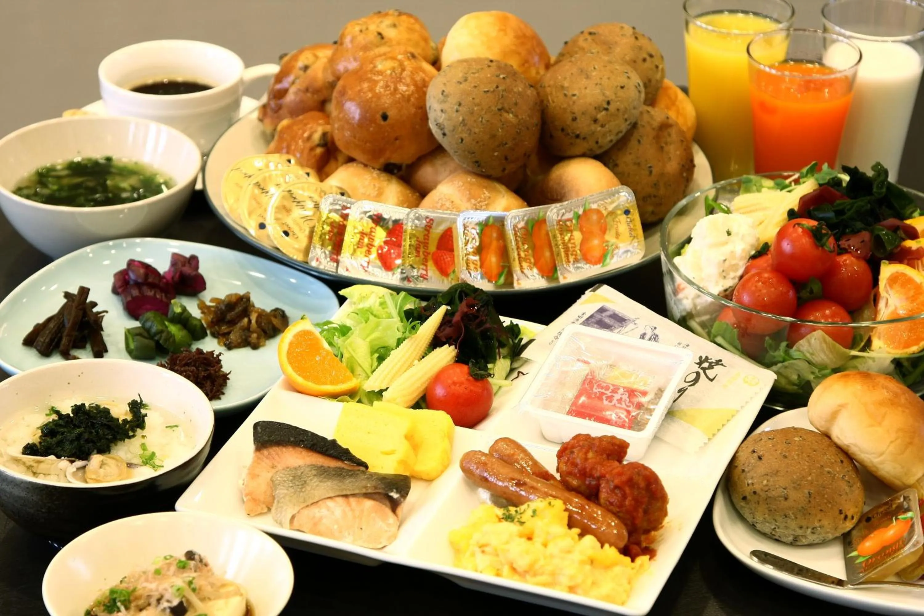 Buffet breakfast in Hotel Crown Hills Kimitsu