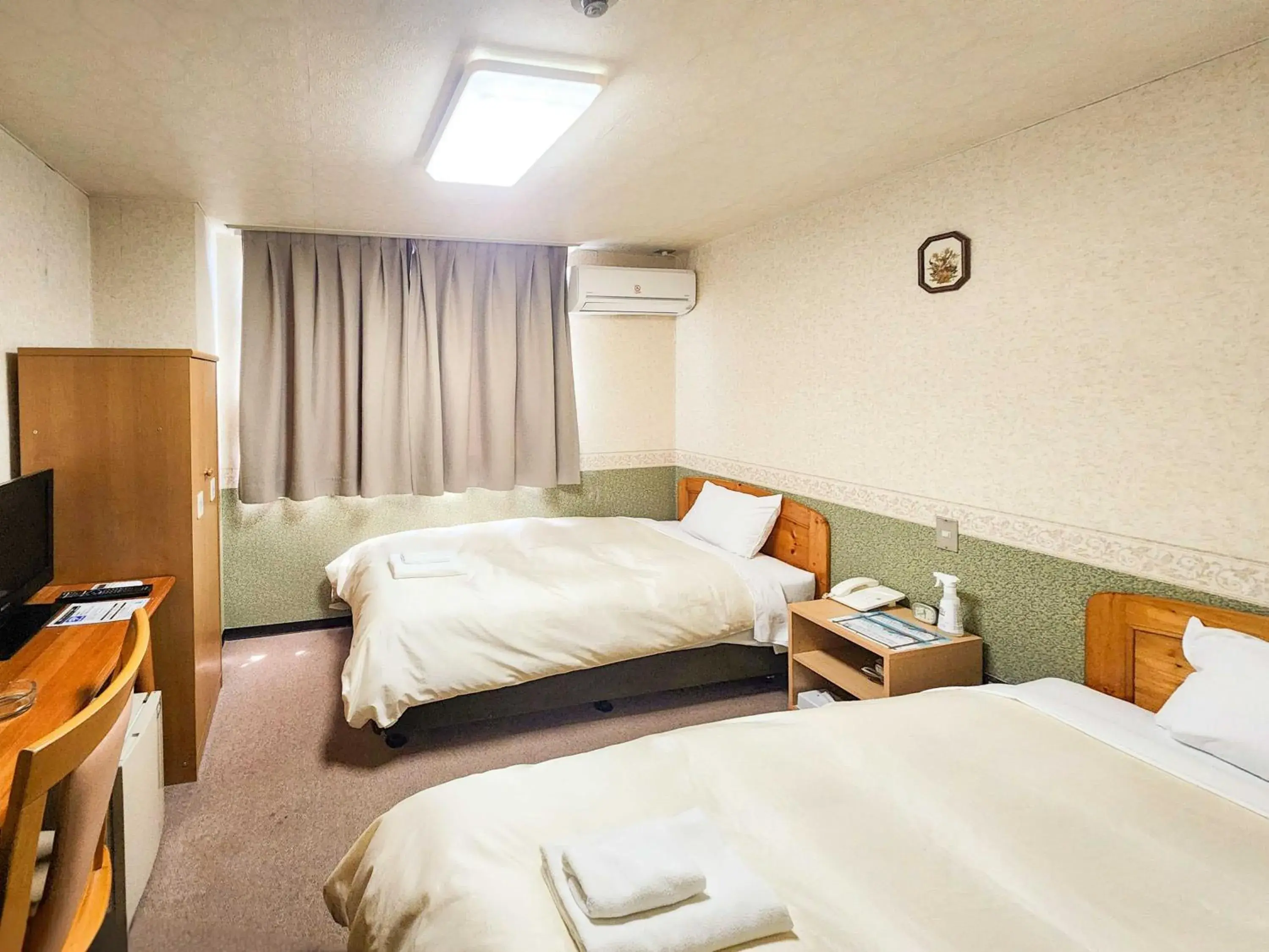 Photo of the whole room, Bed in Hotel Himeji Hills Photo of the whole room, Bed in Hotel Himeji Hills