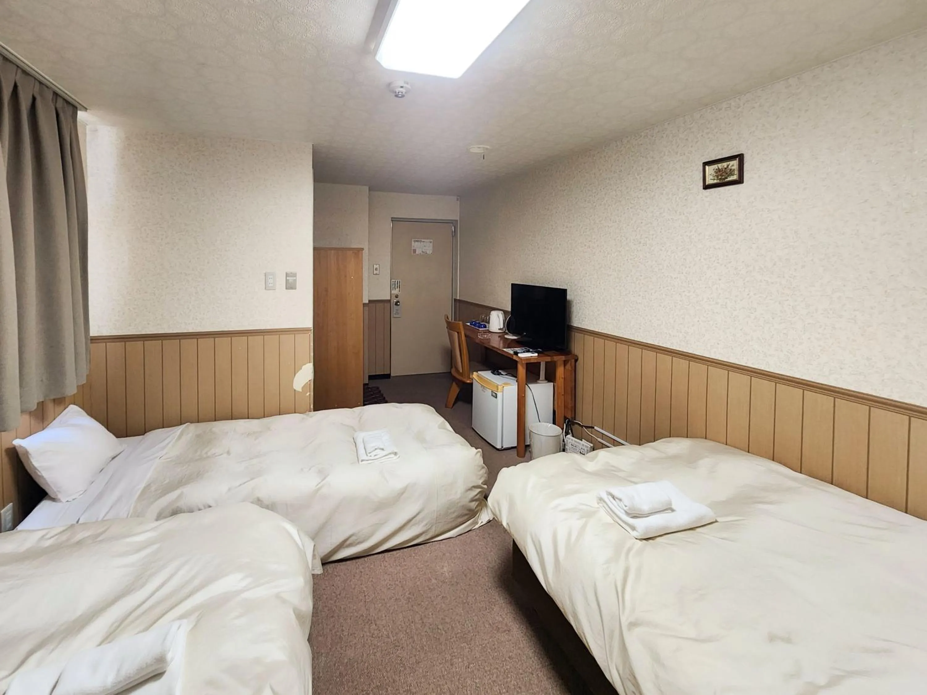 Photo of the whole room, Bed in Hotel Himeji Hills