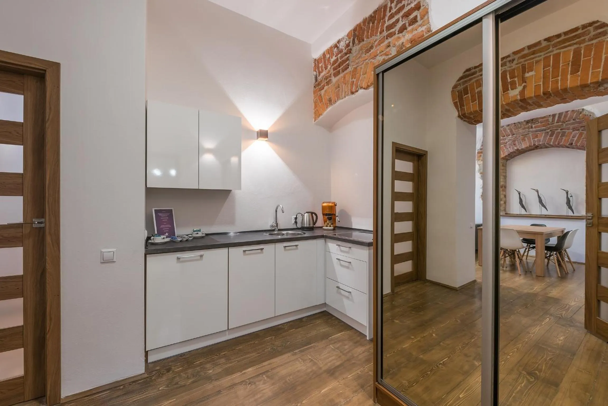 Kitchen or kitchenette in Krakow For You Main Square Apartments