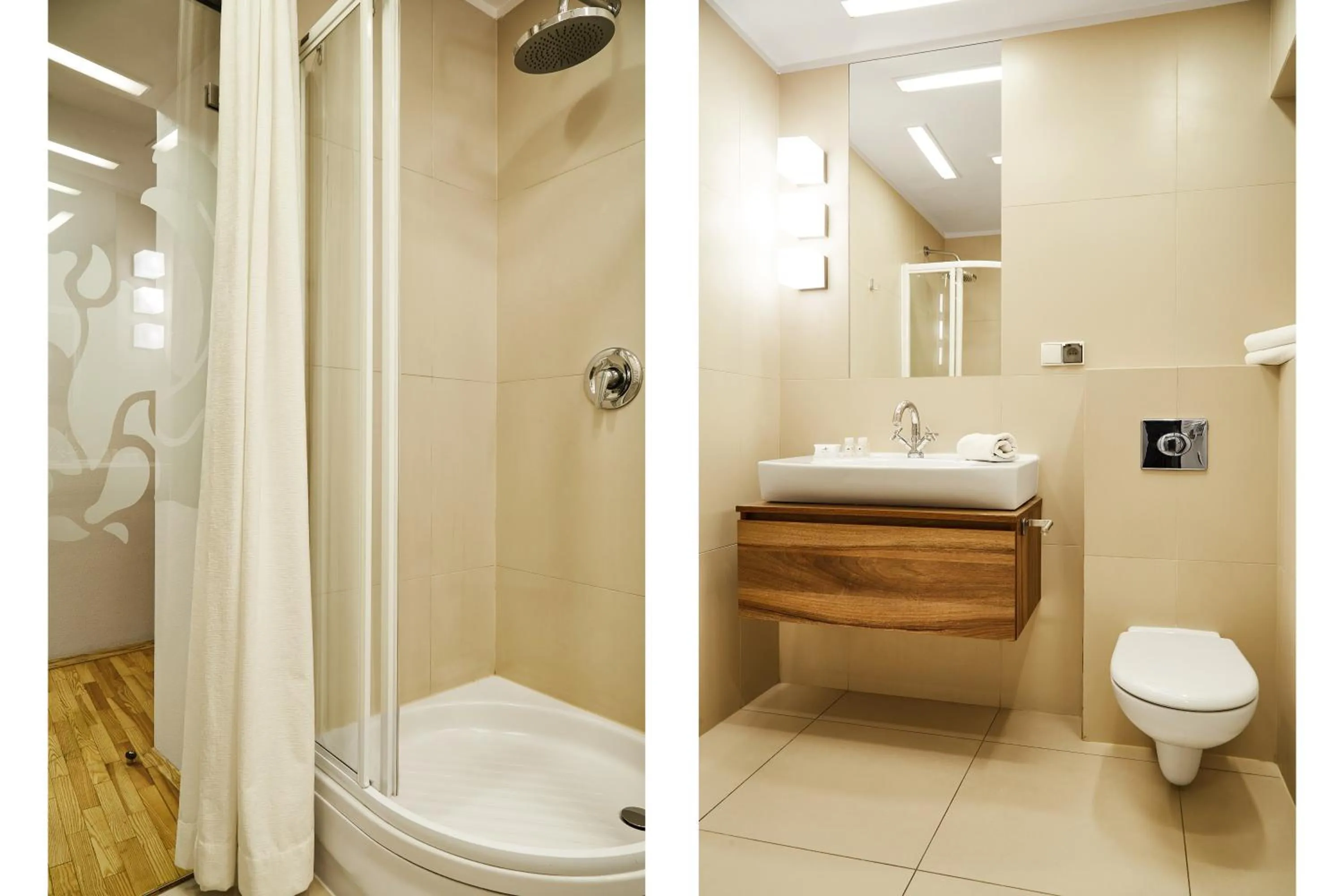 Shower in Krakow For You Main Square Apartments