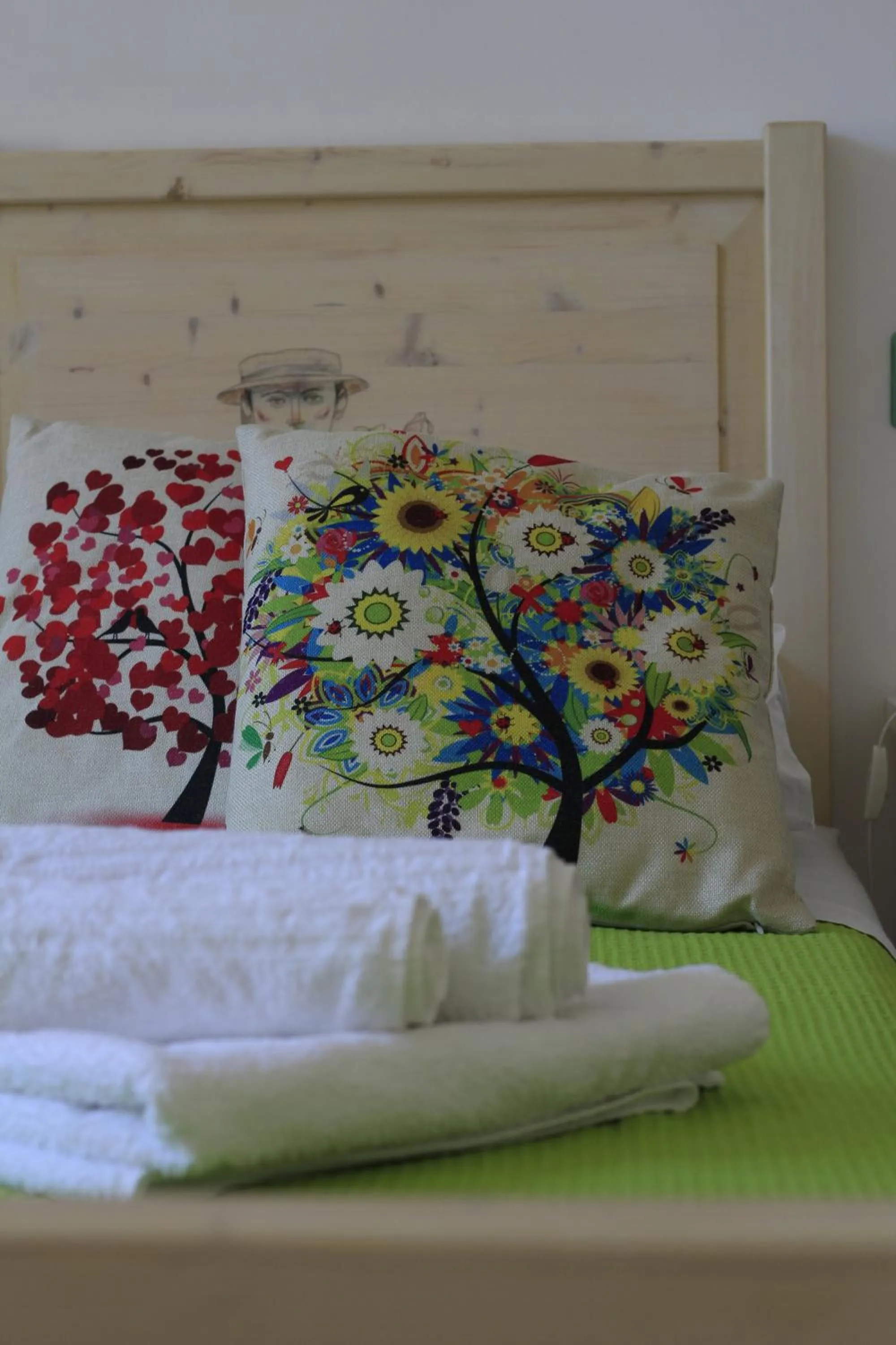 Decorative detail, Bed in Elementa