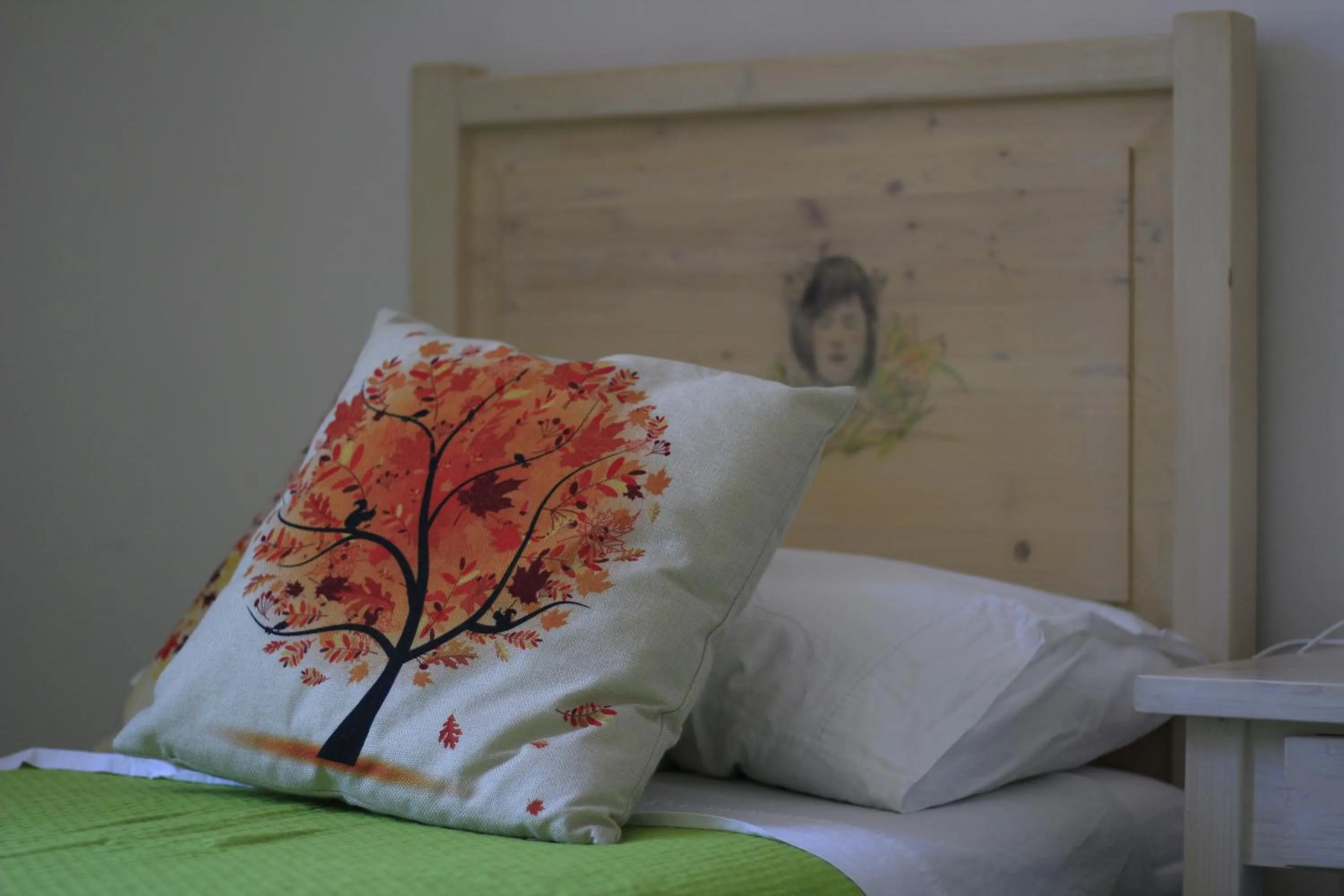 Decorative detail, Bed in Elementa