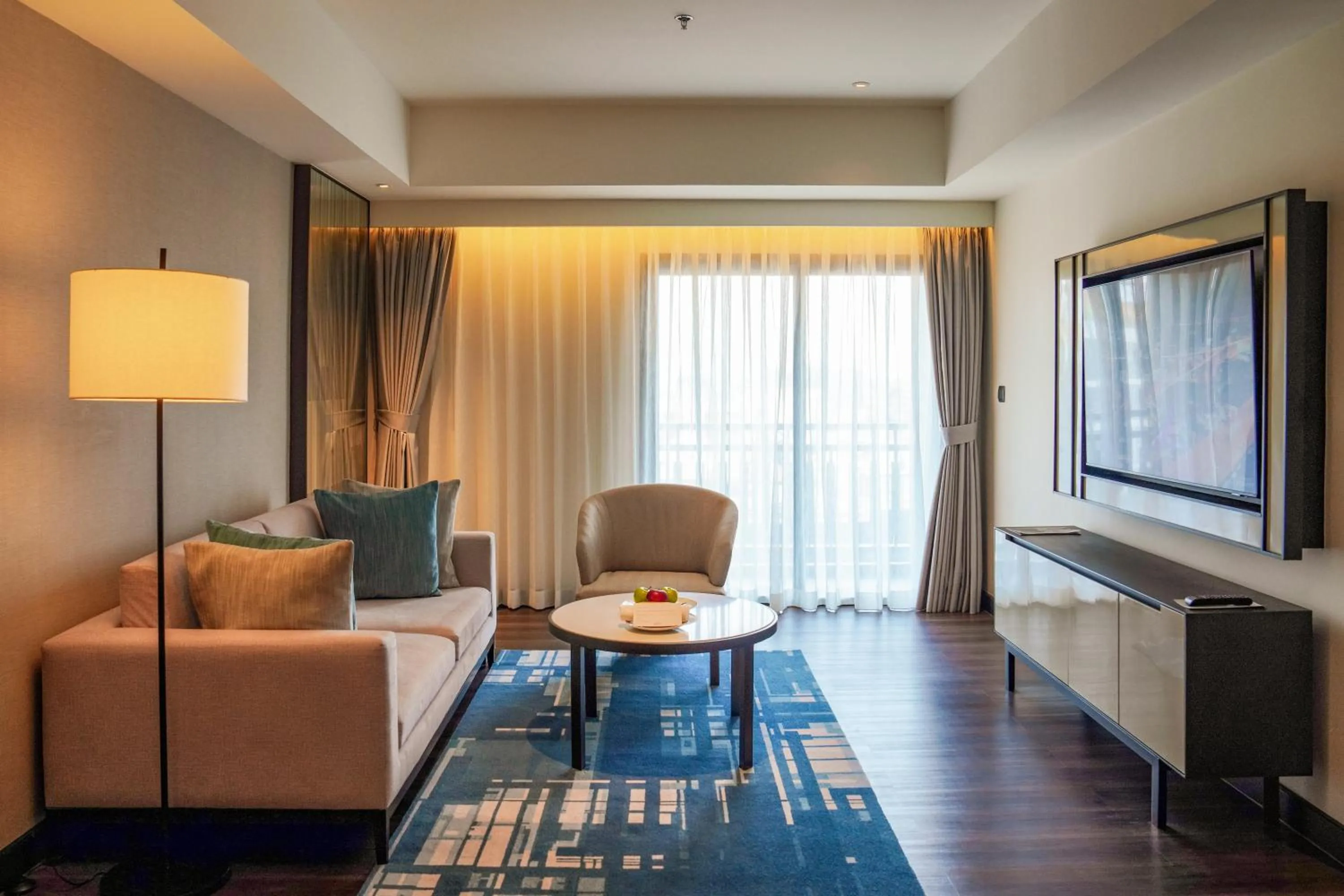 TV and multimedia in Marriott Executive Apartments Bangkok, Sukhumvit 50