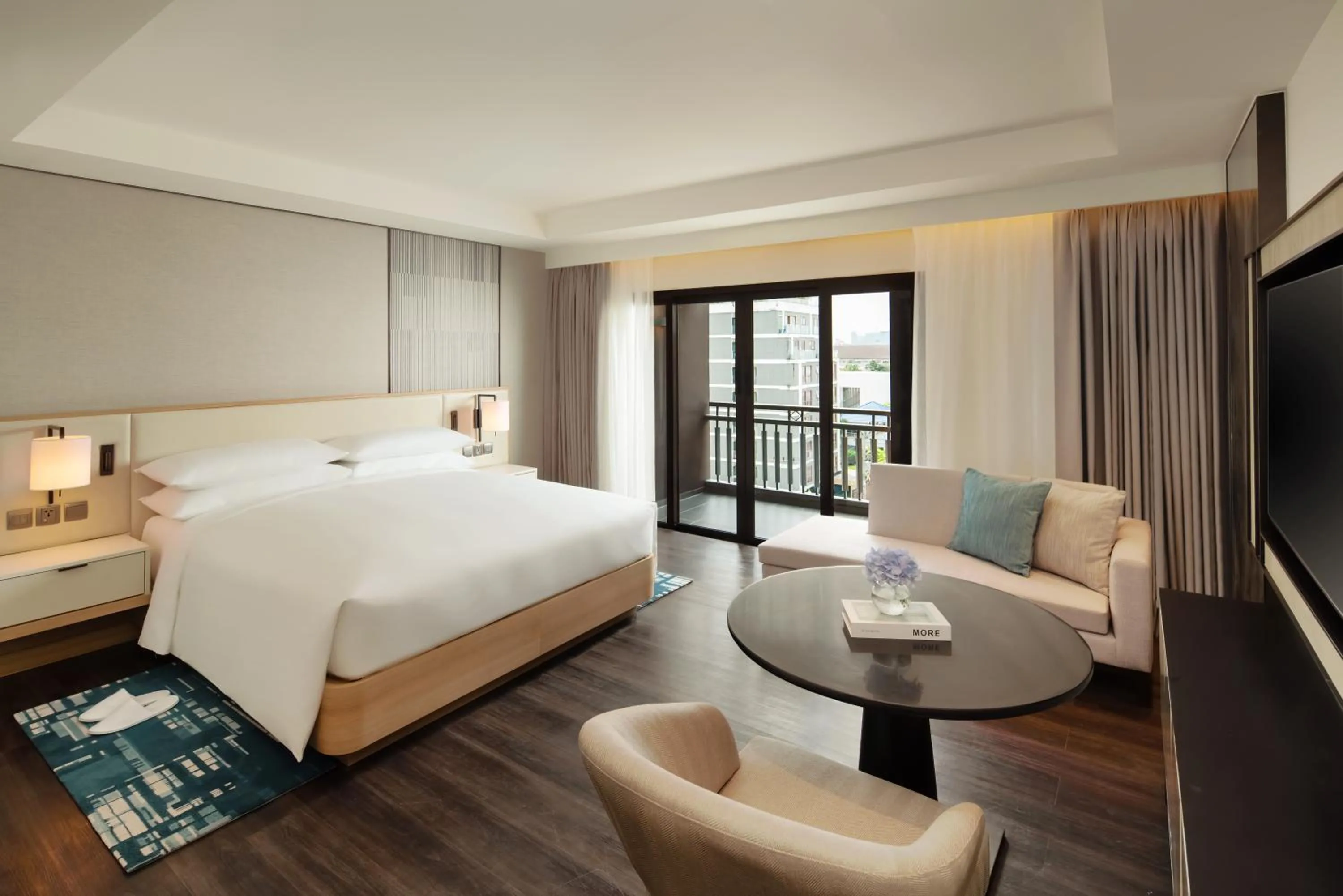 TV and multimedia, Bed in Marriott Executive Apartments Bangkok, Sukhumvit 50