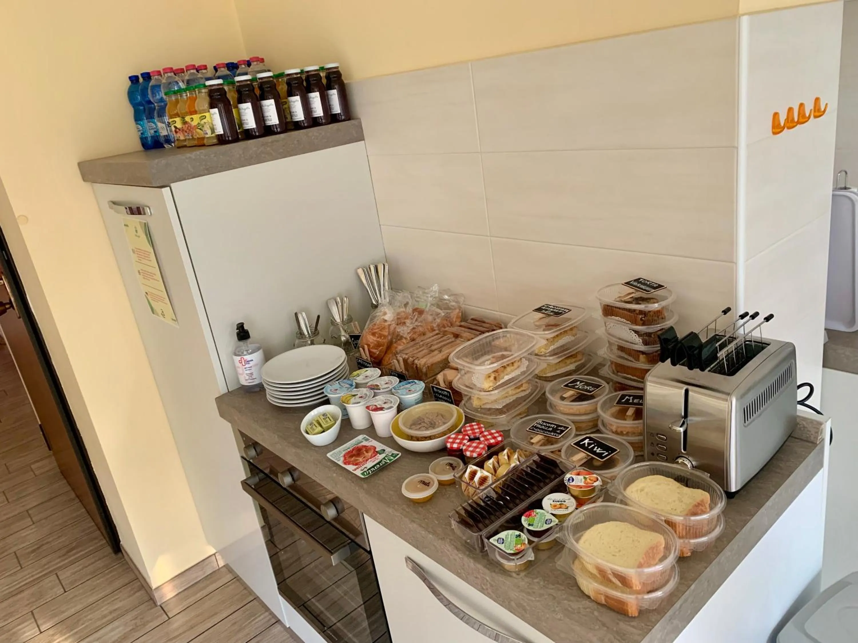 Food and drinks in B&B Alla Roggetta