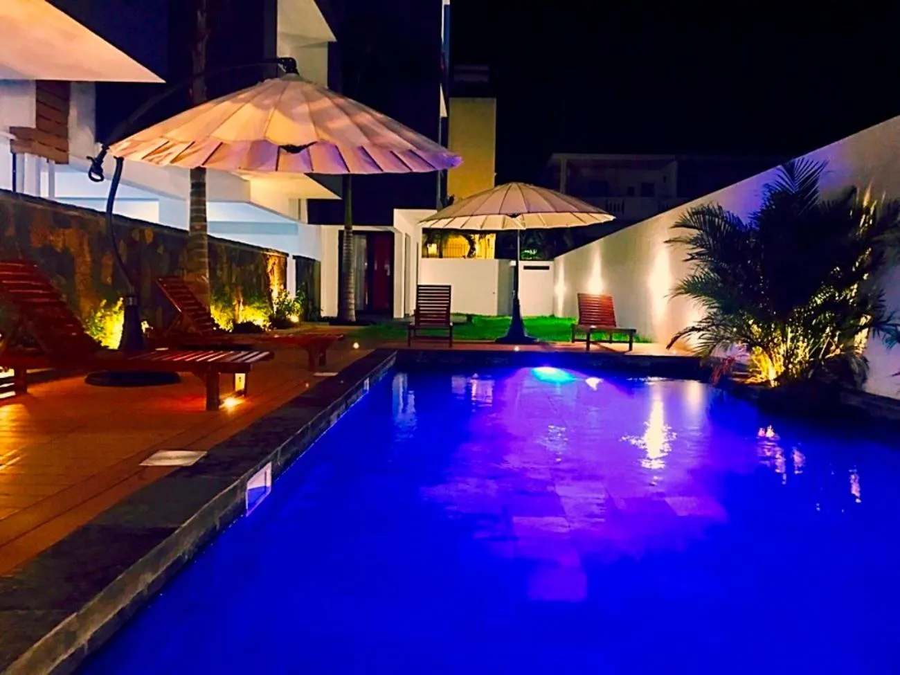 Pool view in Sugar Reef West Coast