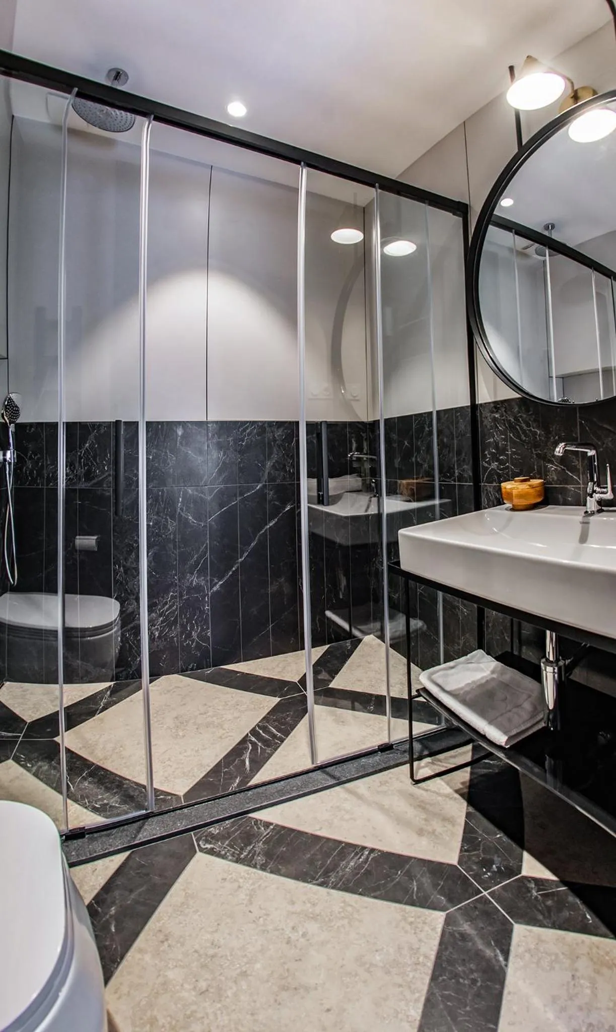 Shower in Stradom15 Apartments