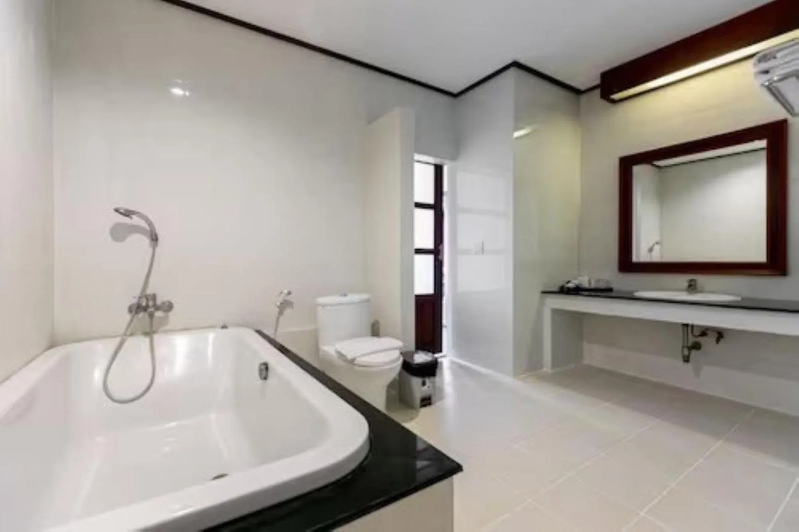 Bathroom in The President Hotel at Chokchai 4