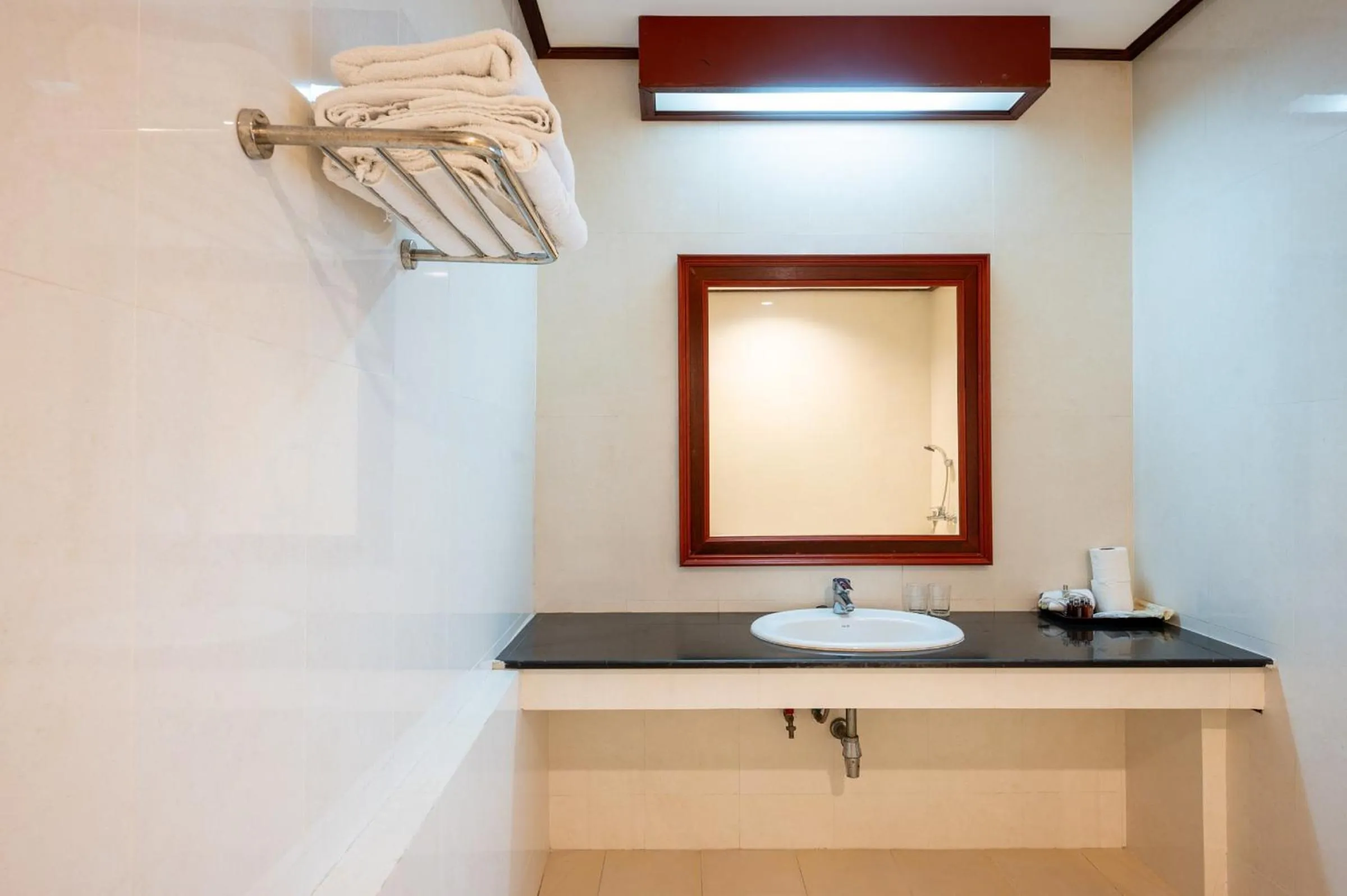 Bathroom in The President Hotel at Chokchai 4