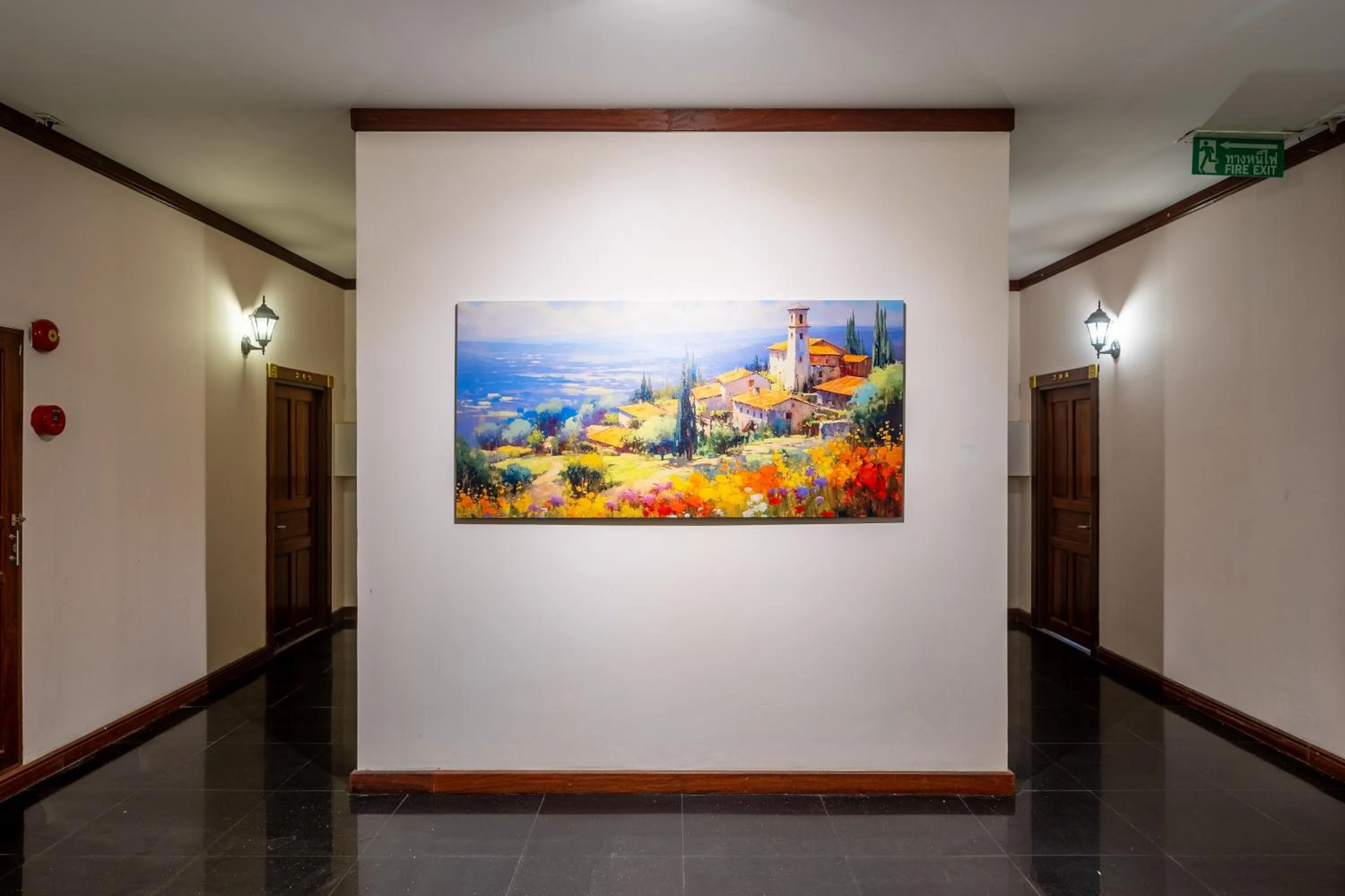 Decorative detail in The President Hotel at Chokchai 4