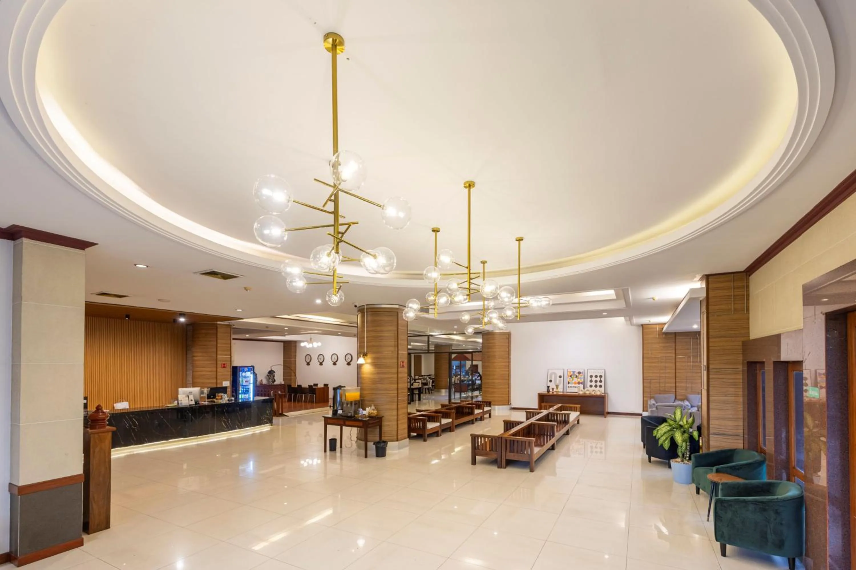 Lobby or reception in The President Hotel at Chokchai 4