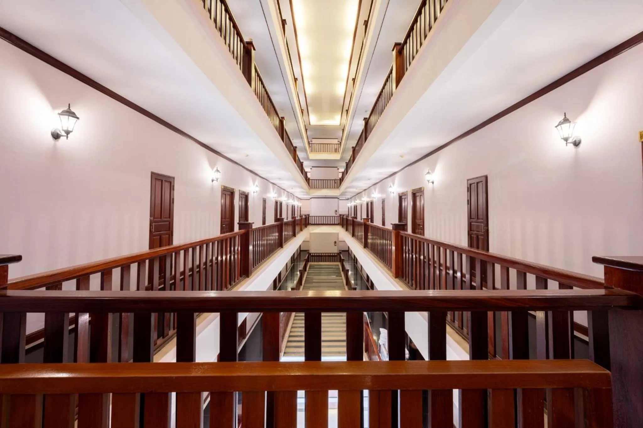 Property building in The President Hotel at Chokchai 4