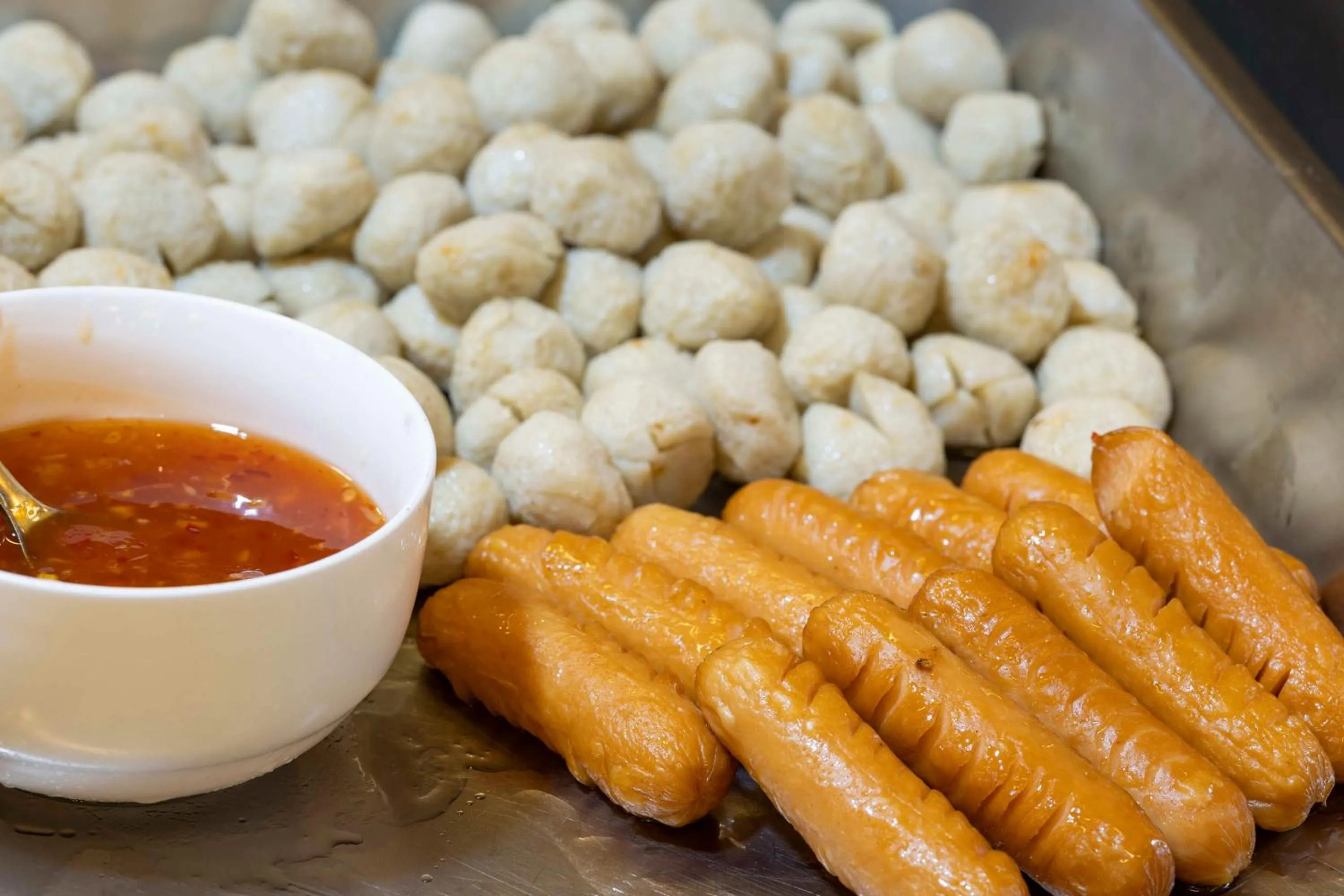 Food and drinks in The President Hotel at Chokchai 4