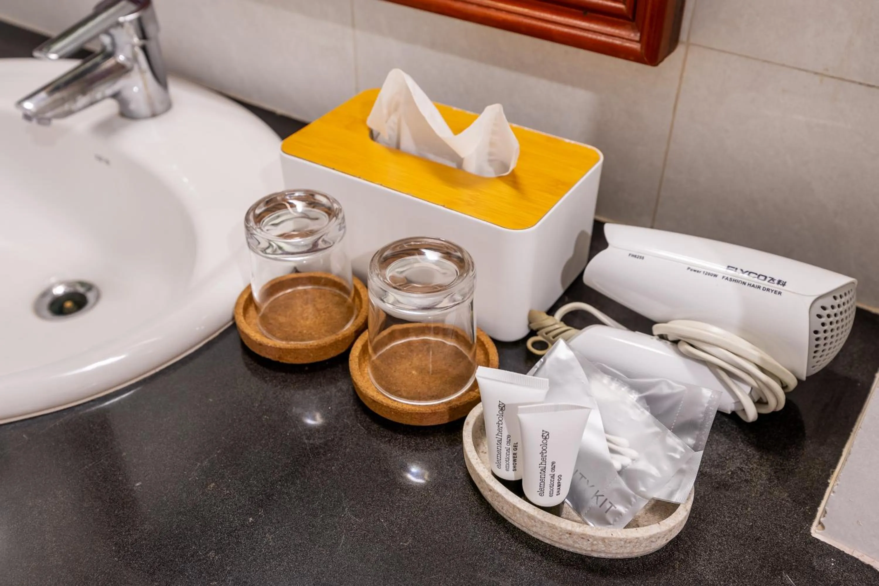 Bathroom in The President Hotel at Chokchai 4