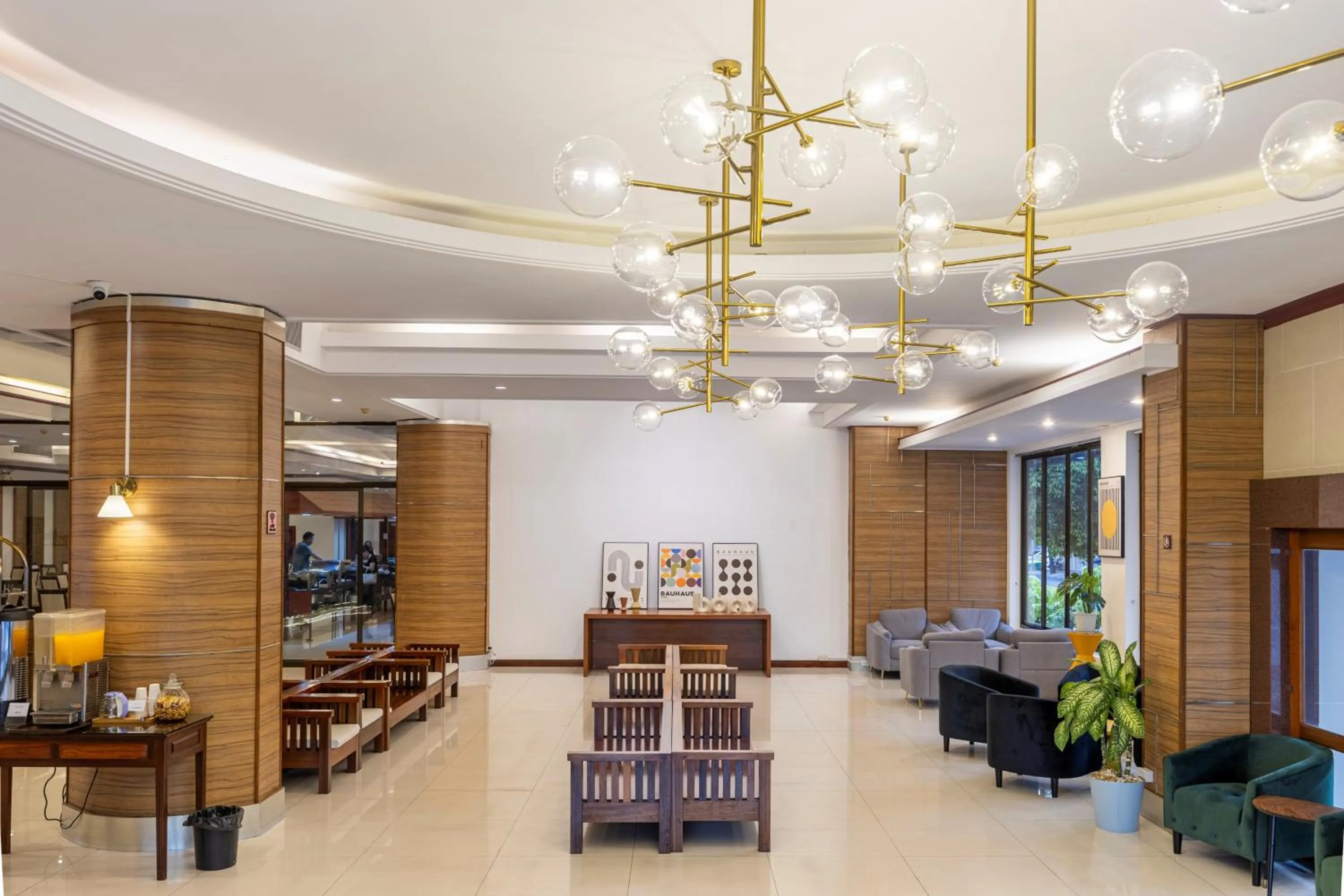 Seating area in The President Hotel at Chokchai 4