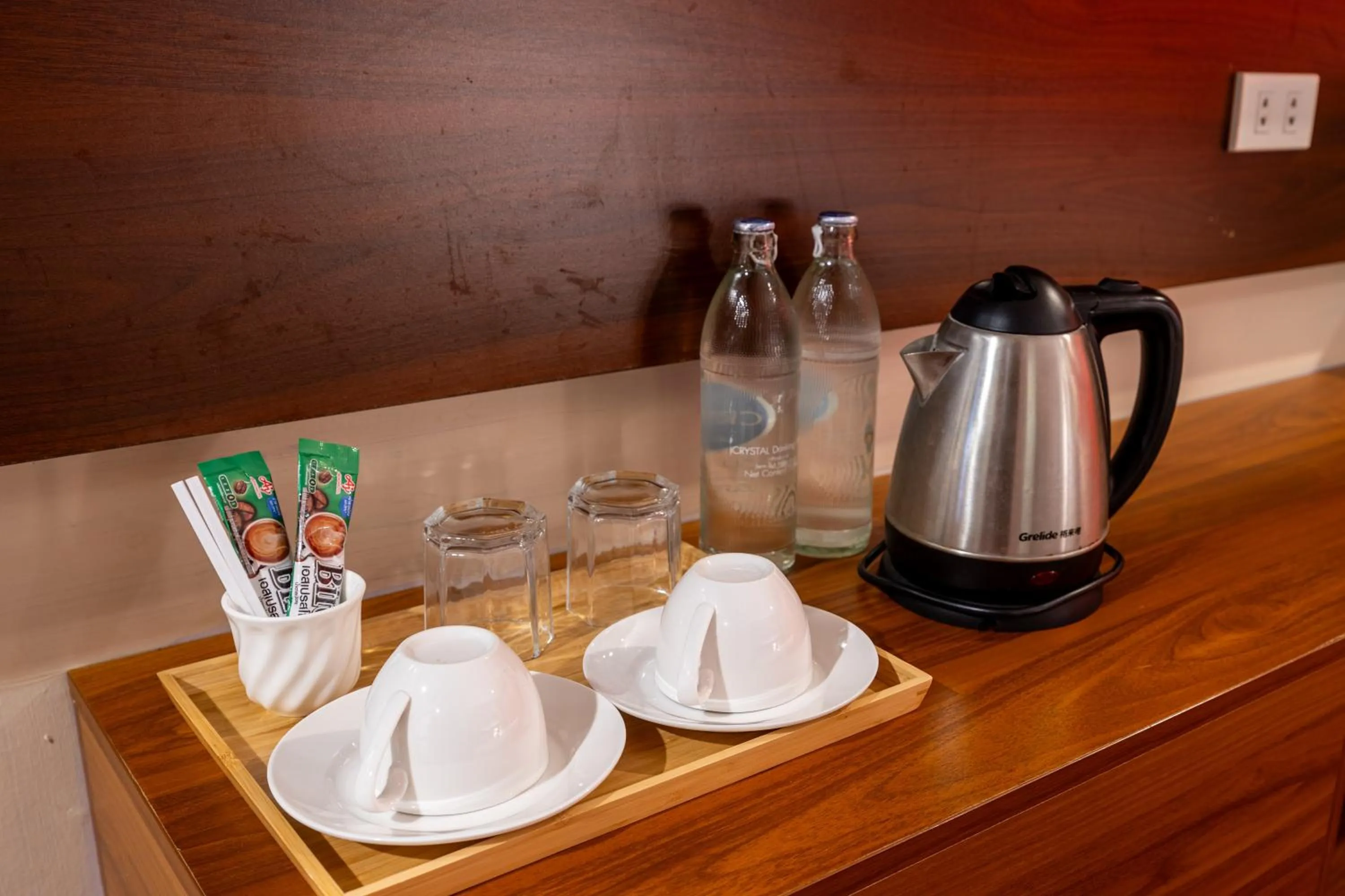 Coffee/tea facilities in The President Hotel at Chokchai 4
