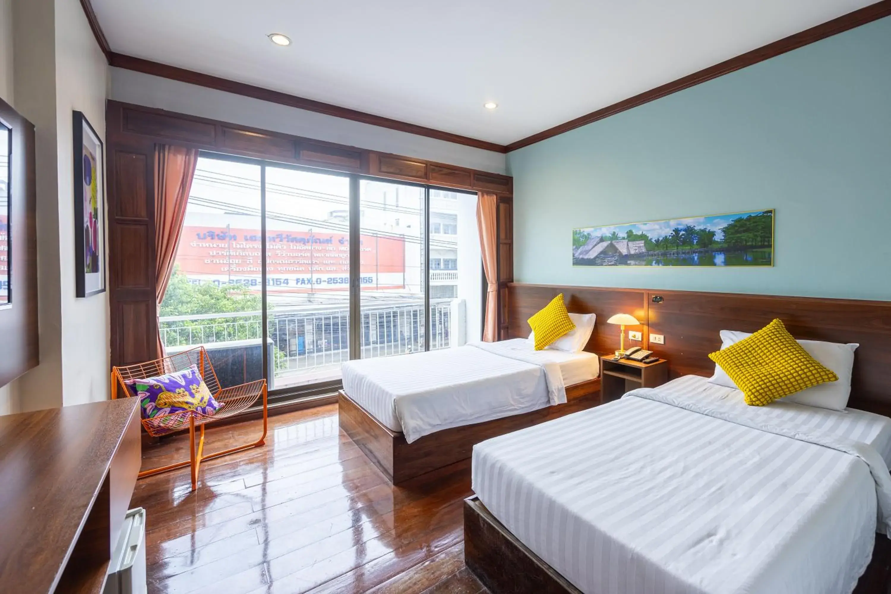 Deluxe Twin Room in The President Hotel at Chokchai 4 Deluxe Twin Room in The President Hotel at Chokchai 4