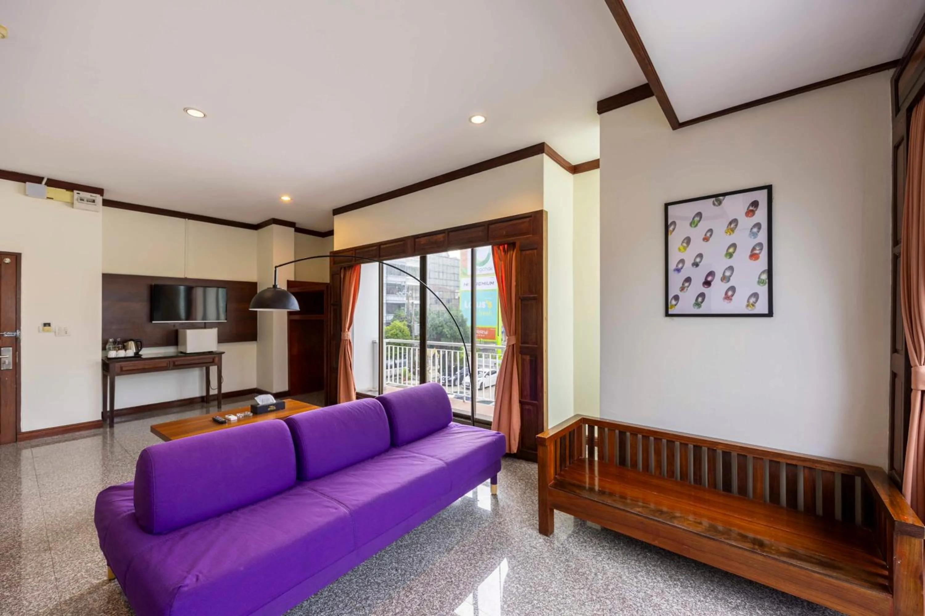 Living room in The President Hotel at Chokchai 4