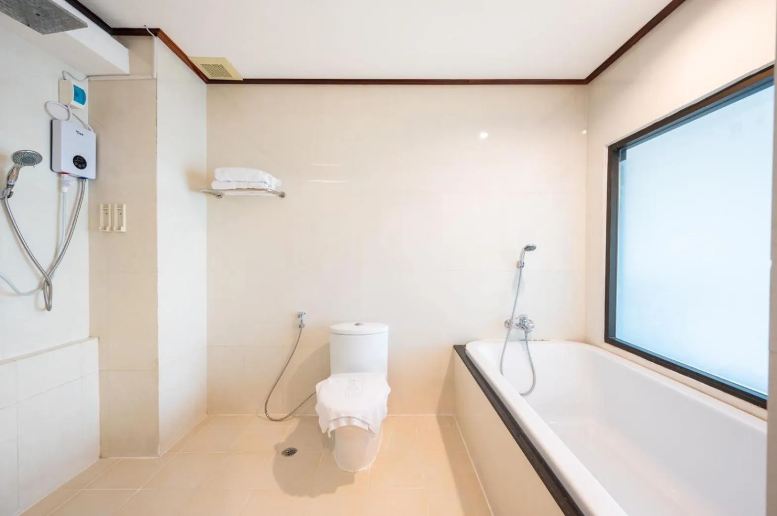 Bathroom in The President Hotel at Chokchai 4