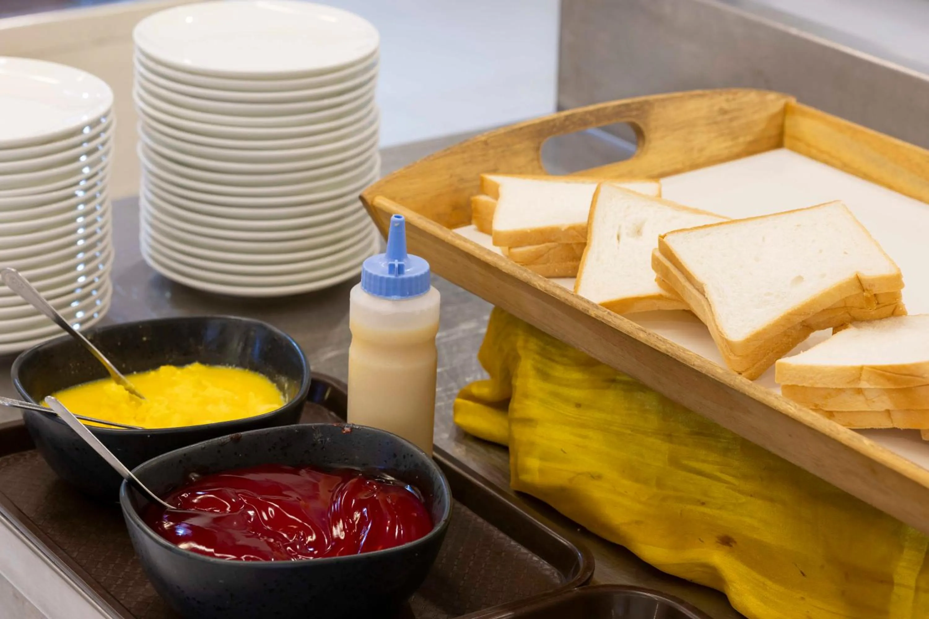 Breakfast in The President Hotel at Chokchai 4