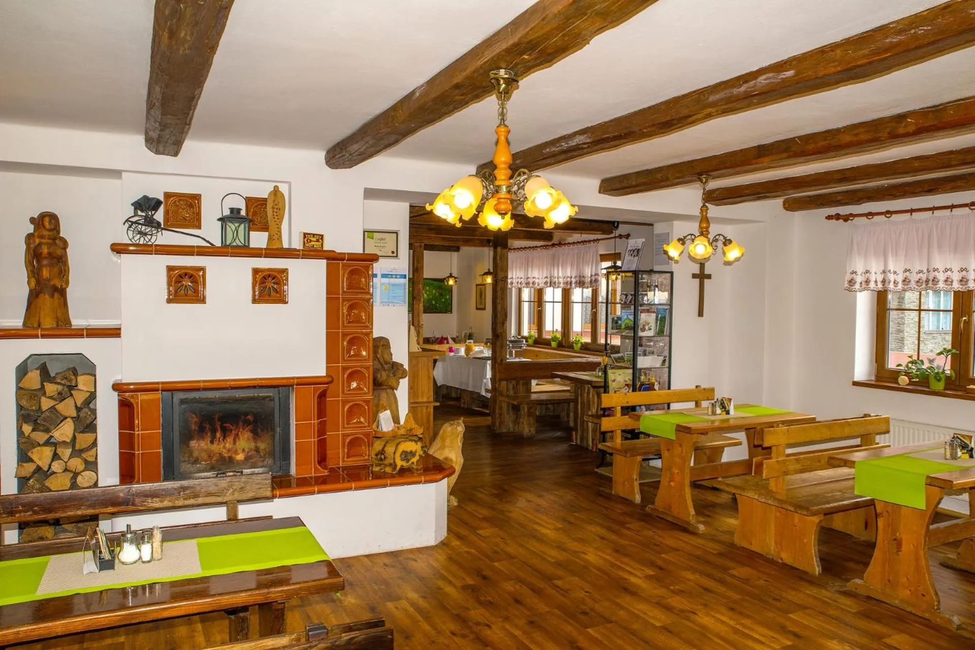 Restaurant/places to eat in Wellness hotel Chata Jana