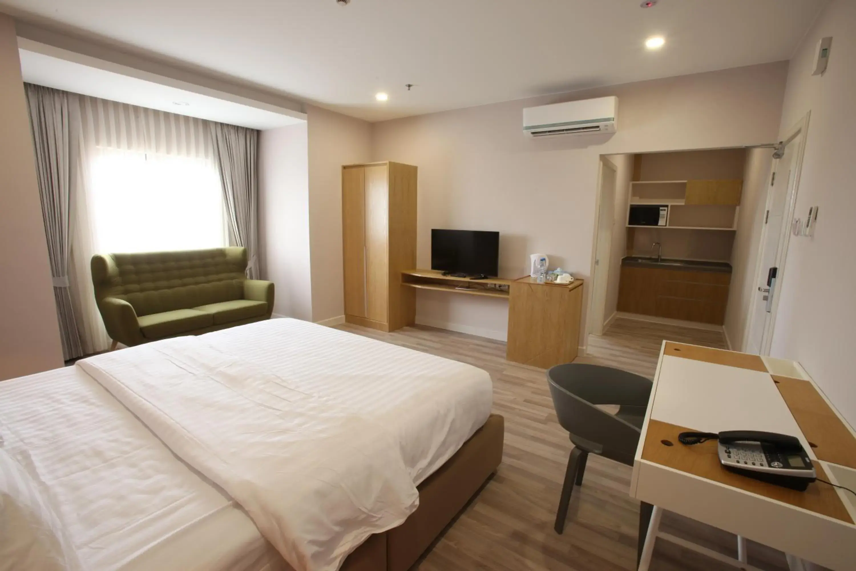 Deluxe King Room in D'Anggerek Serviced Apartment Deluxe King Room in D'Anggerek Serviced Apartment