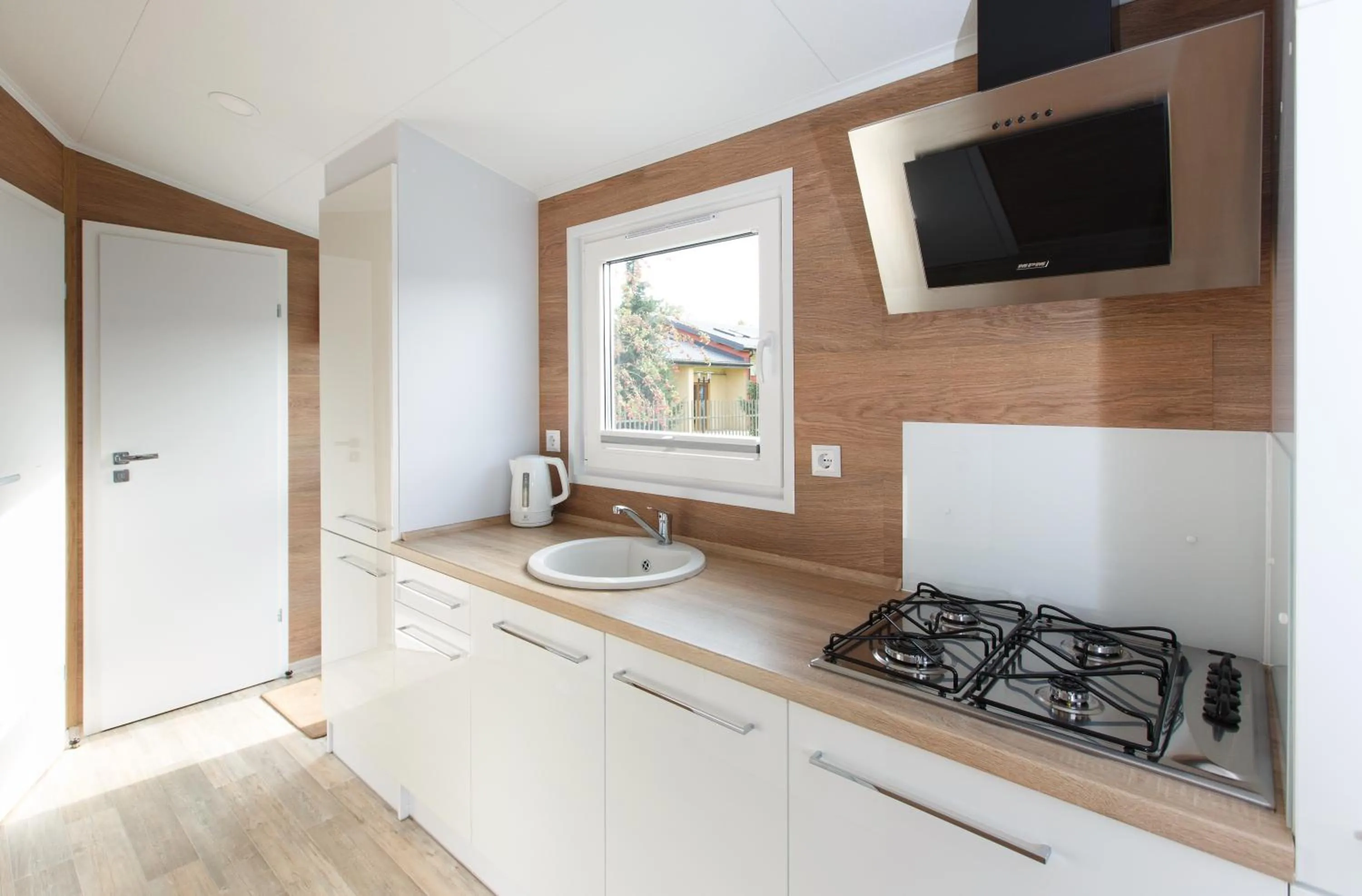 Kitchen or kitchenette in Holiday Golden Resort & Spa