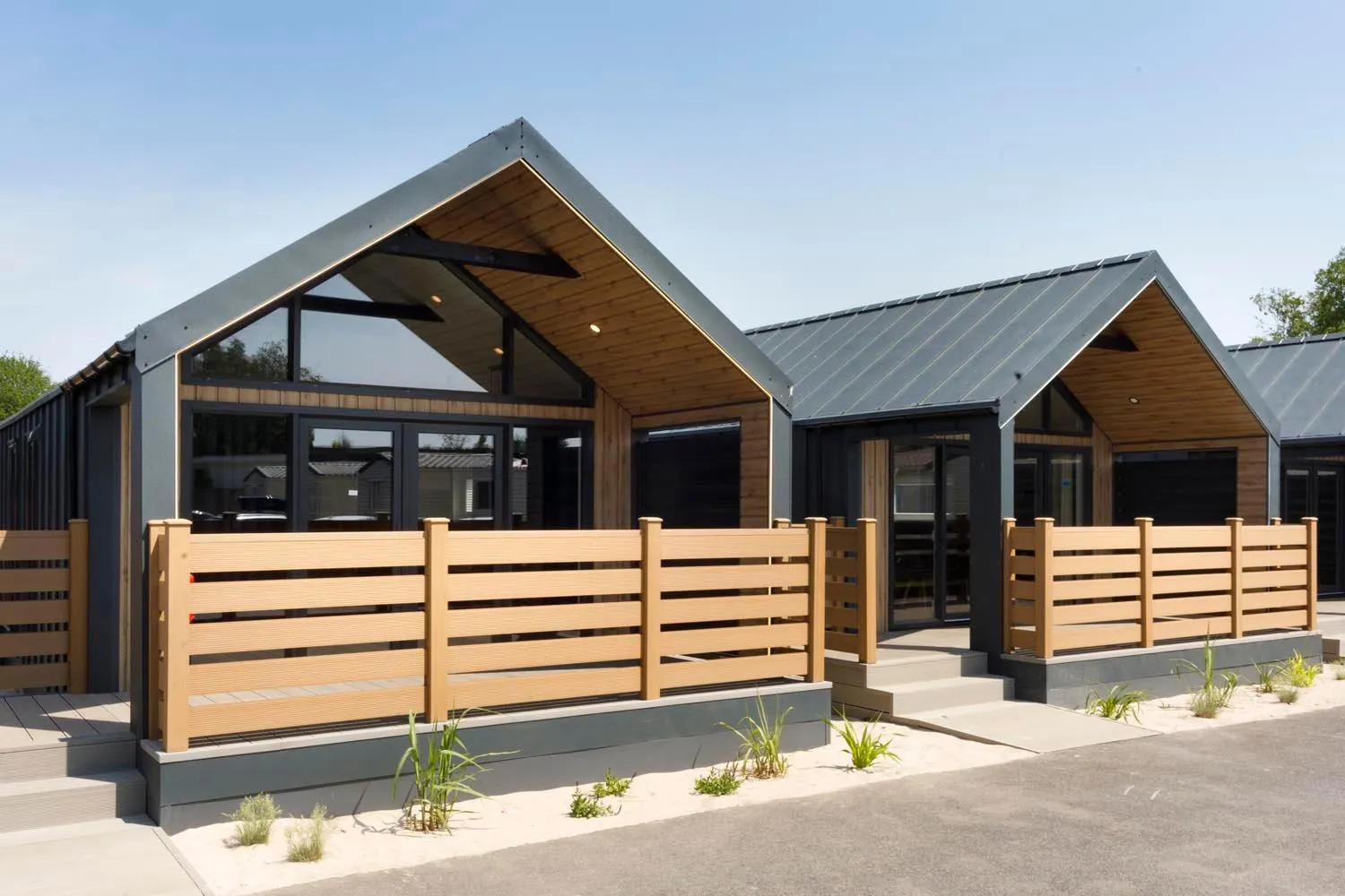 Property building in Holiday Golden Resort & Spa