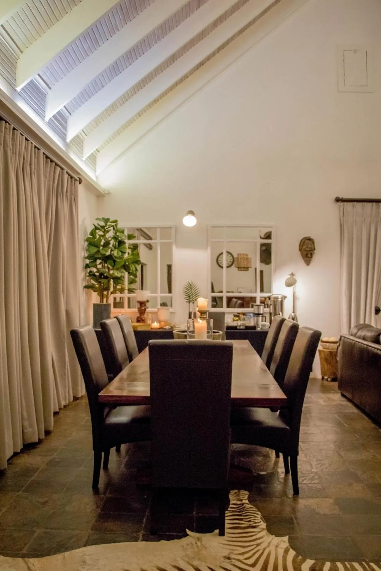 Communal lounge/ TV room in African Safari Lodge