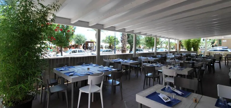 Restaurant/places to eat in Il Lauro