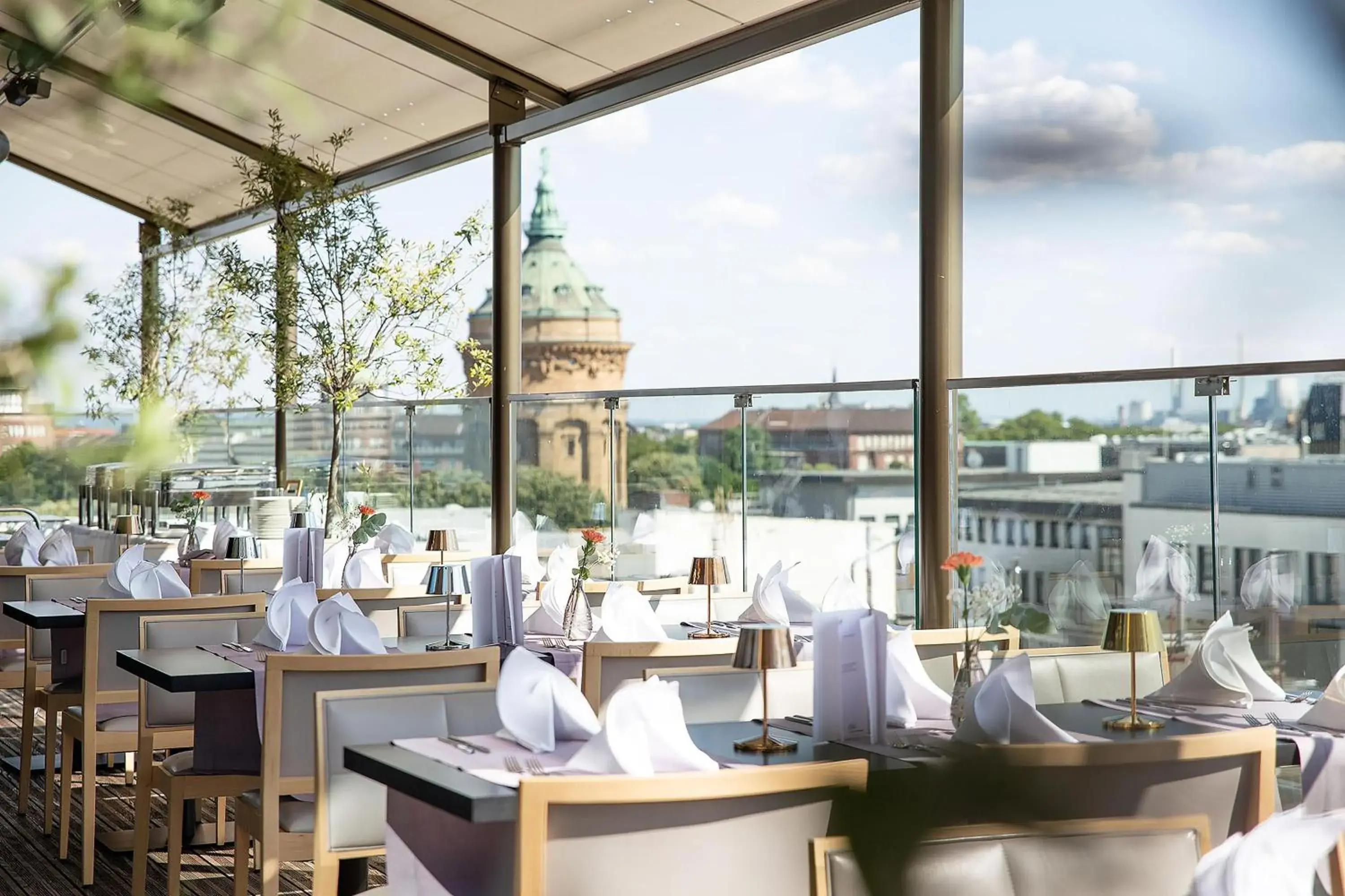 Restaurant/places to eat in Radisson Blu Hotel, Mannheim Restaurant/places to eat in Radisson Blu Hotel, Mannheim