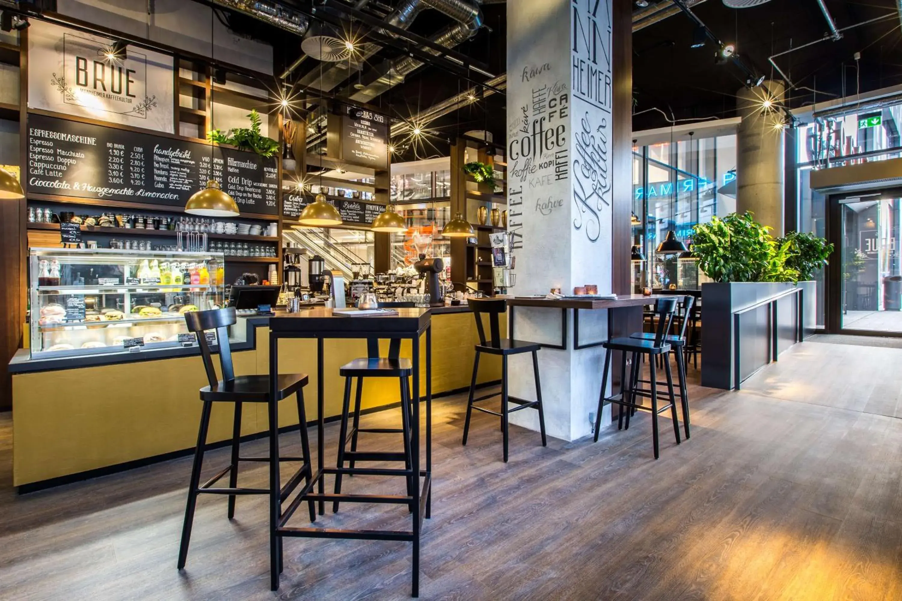 Restaurant/places to eat in Radisson Blu Hotel, Mannheim Restaurant/places to eat in Radisson Blu Hotel, Mannheim