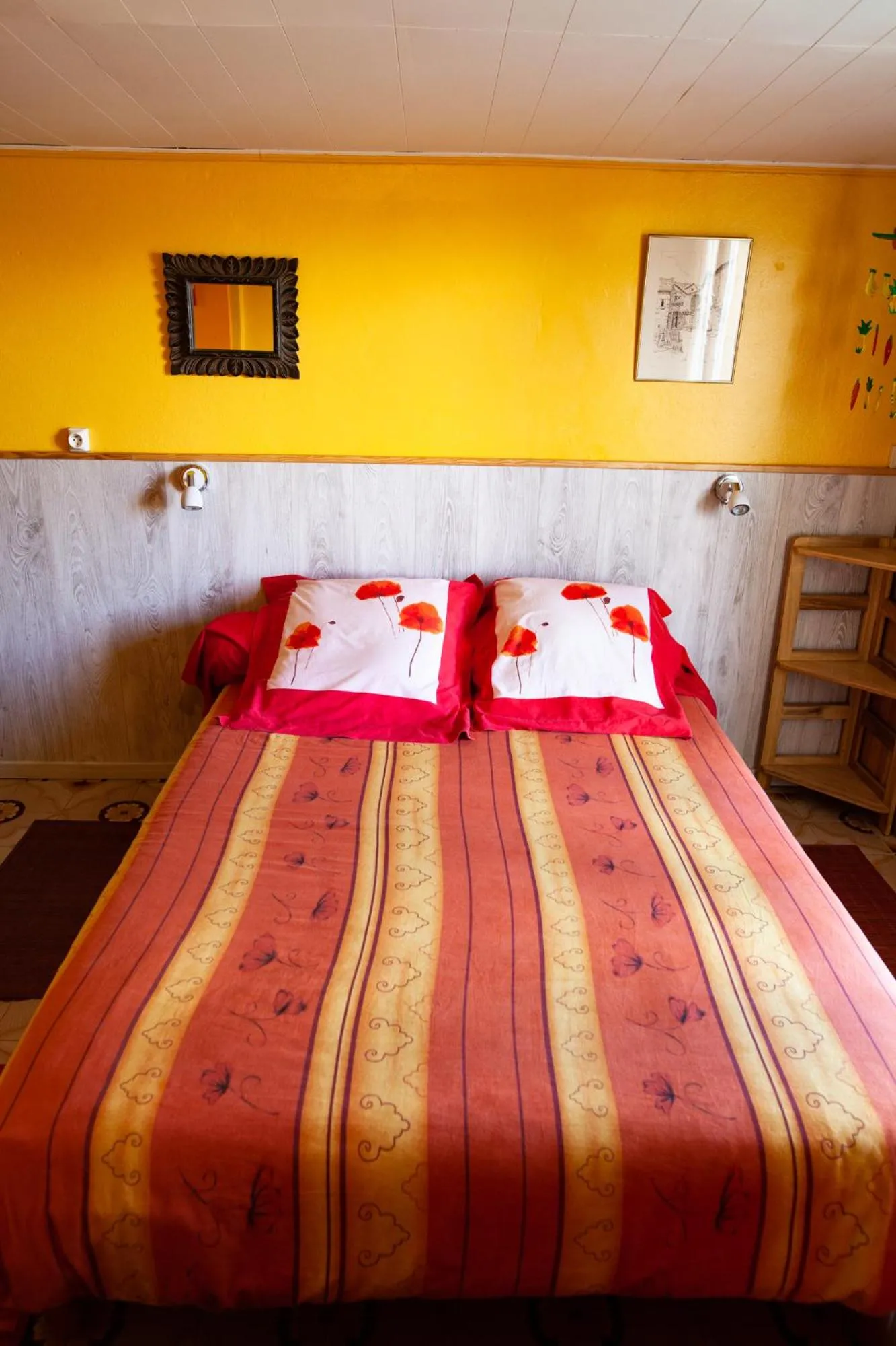 Bathroom, Bed in Relais du Volcan