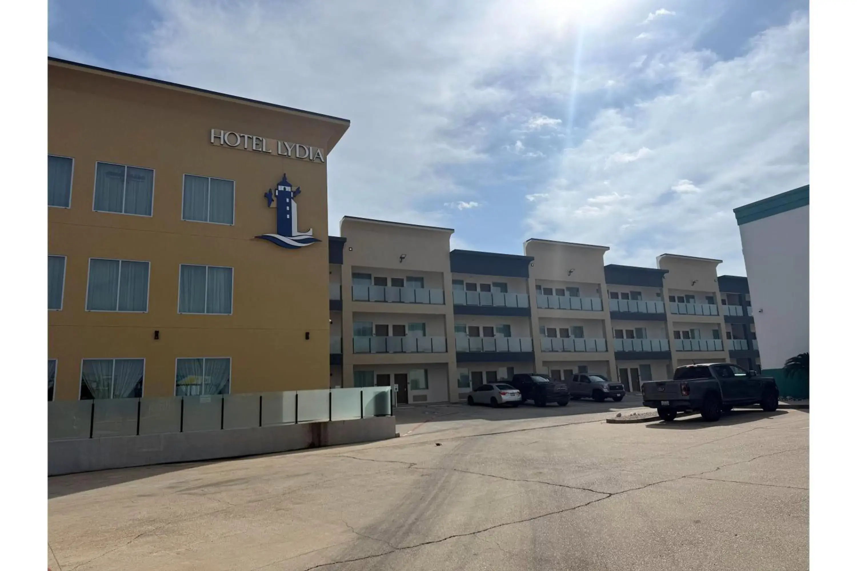 Facade/entrance in Hotel Lydia Facade/entrance in Hotel Lydia