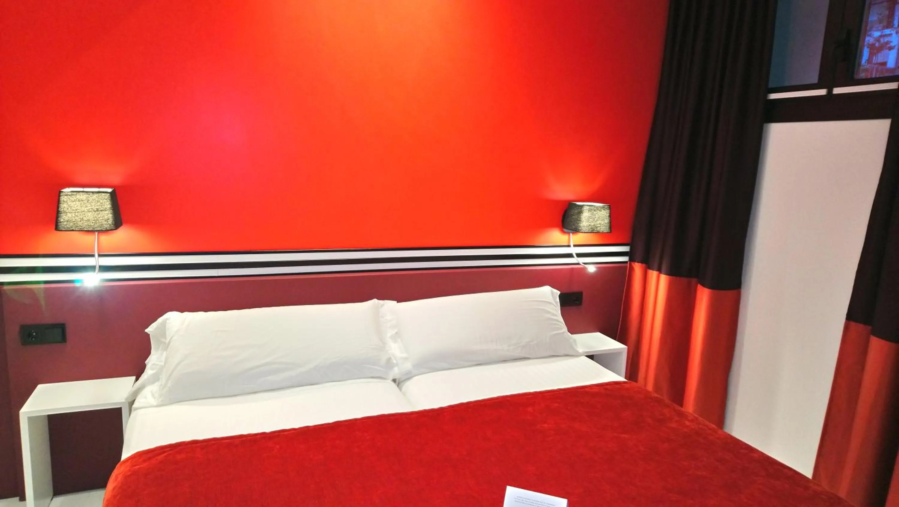 Small Double Room - single occupancy in Don Cecilio Guesthouse (Centro)