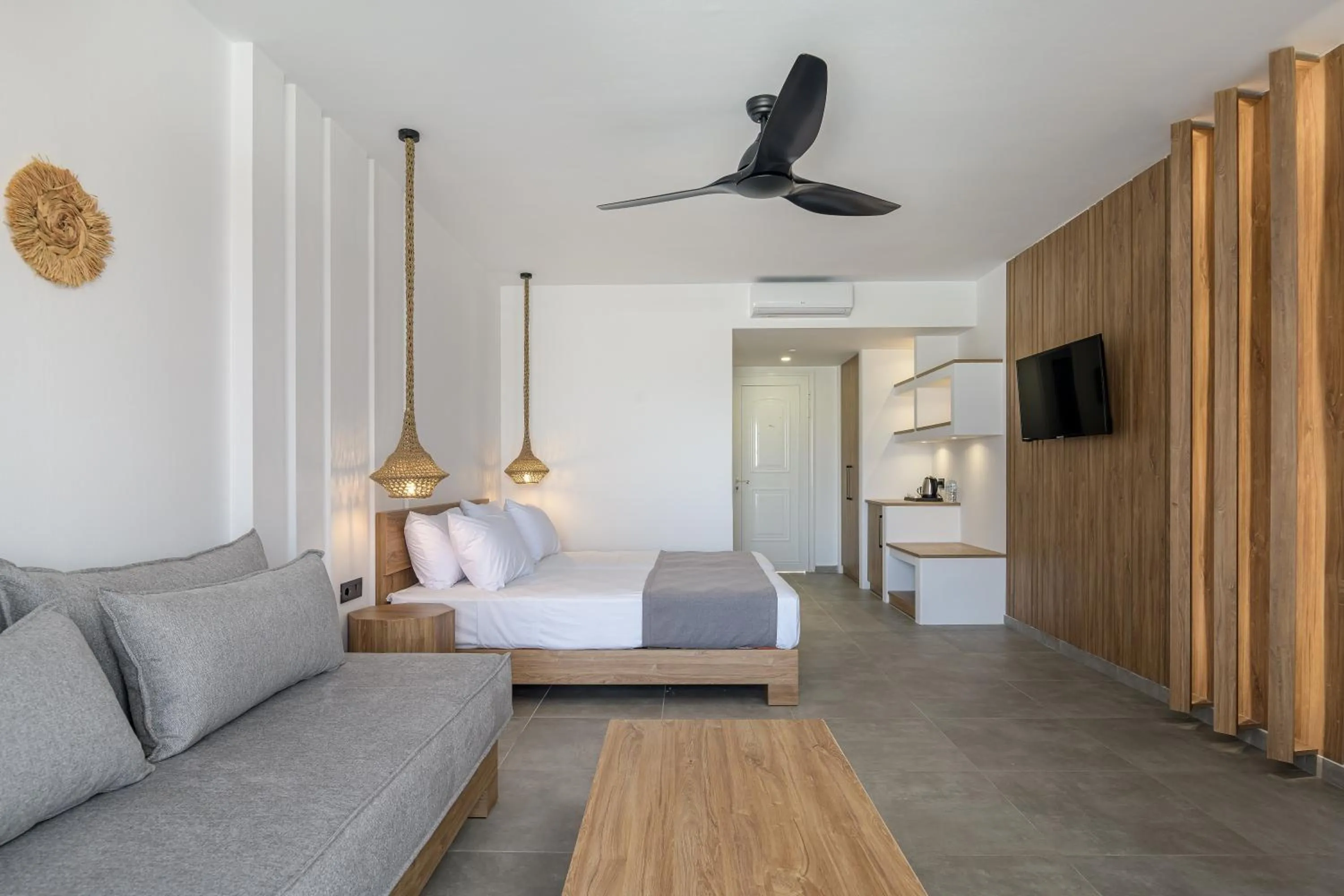 Photo of the whole room, Bed in Gaia Village