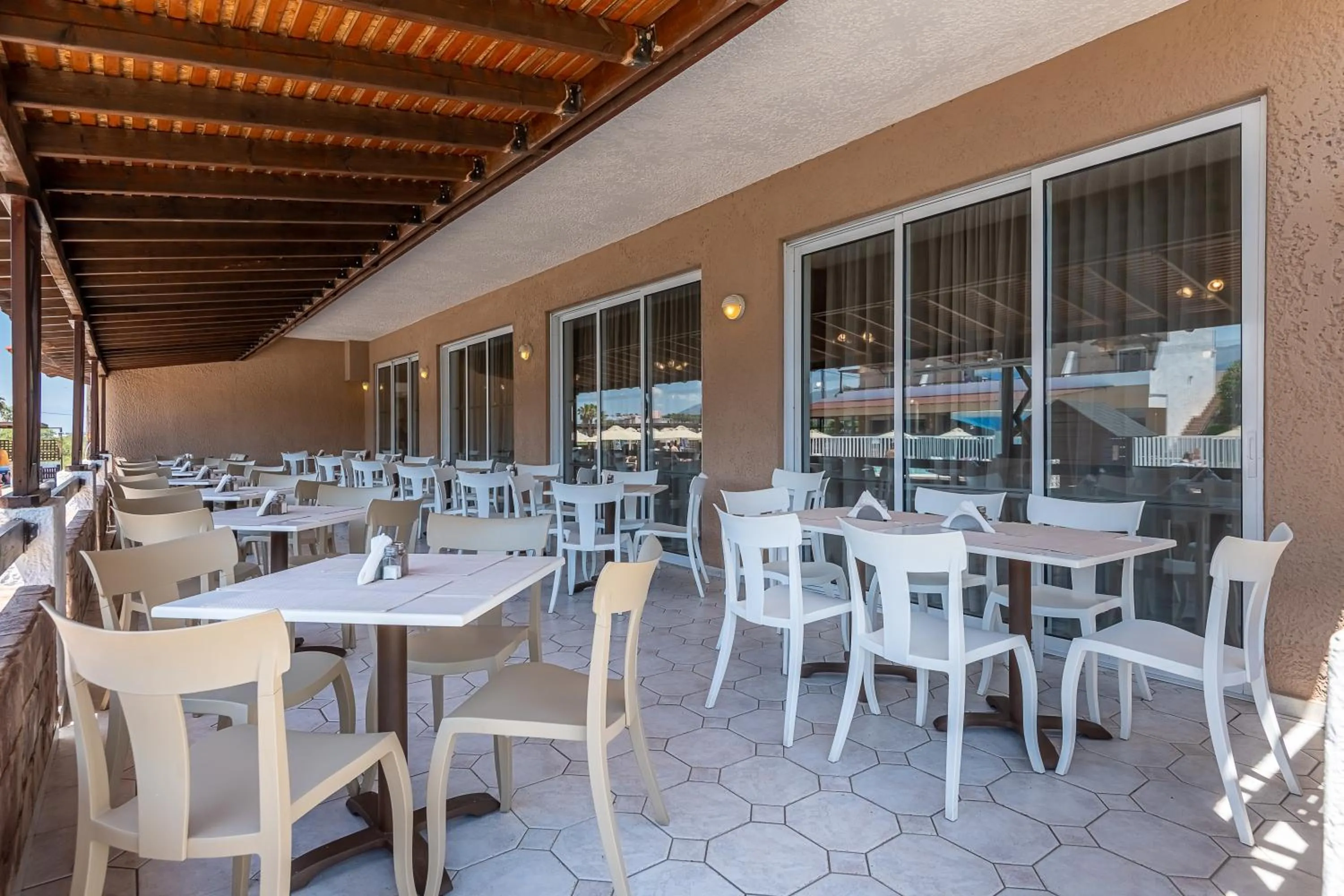 Restaurant/places to eat in Gaia Village