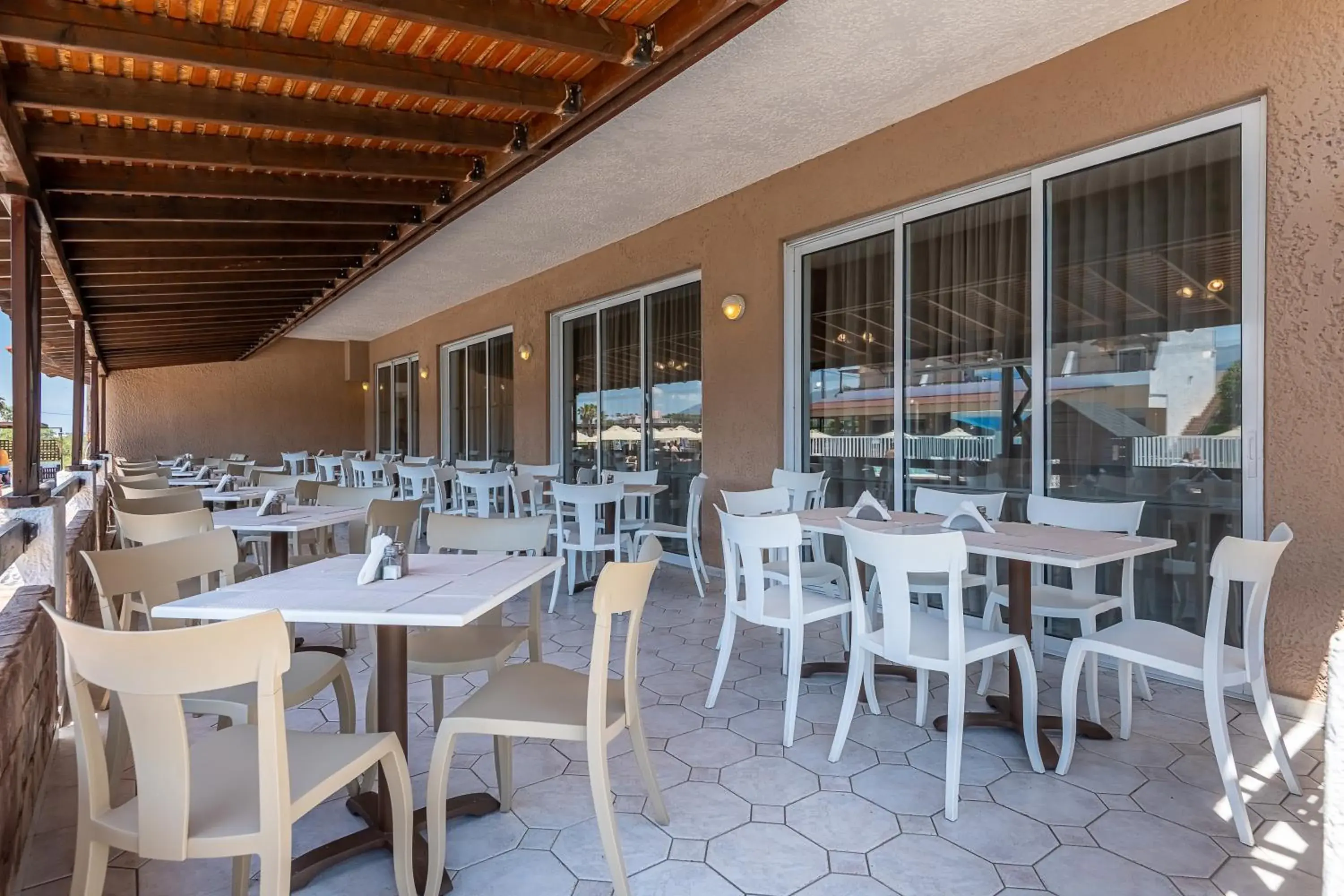 Restaurant/places to eat in Gaia Village Restaurant/places to eat in Gaia Village