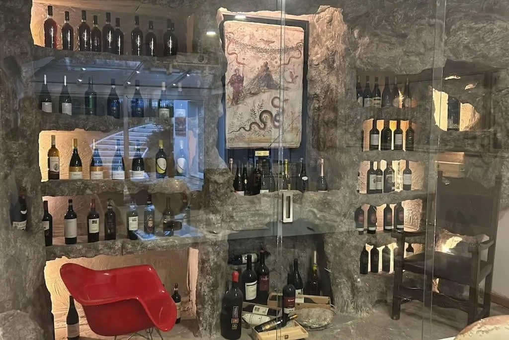 Lounge or bar in Pompeii Garden House