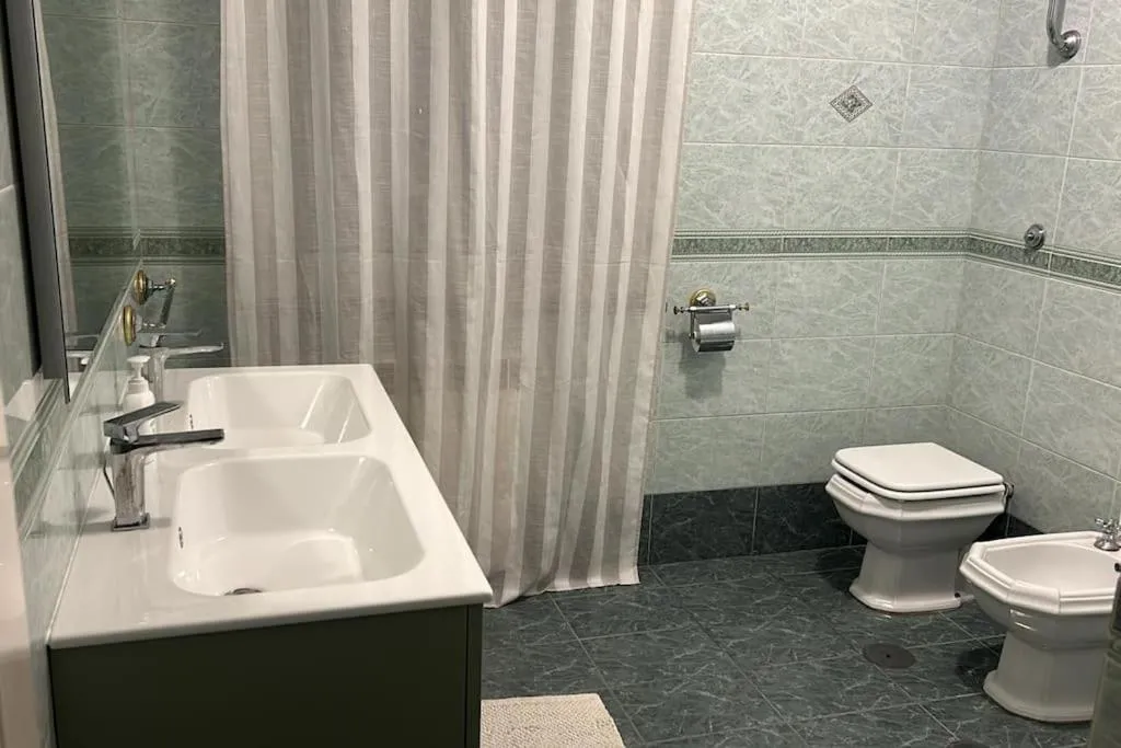 Shower in Pompeii Garden House