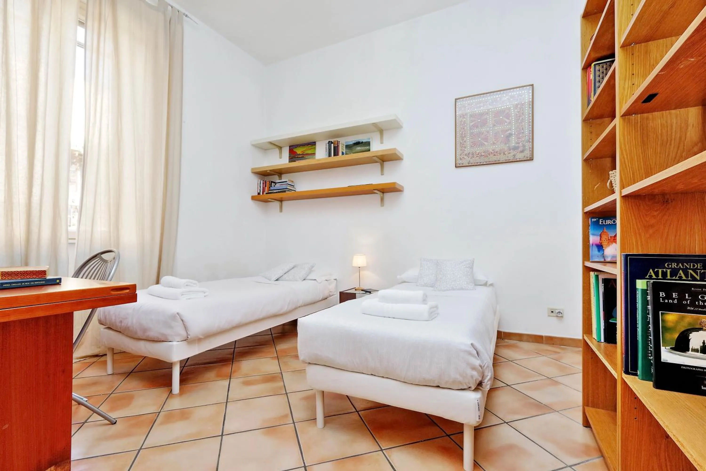 Bedroom, Bed in Romalibera